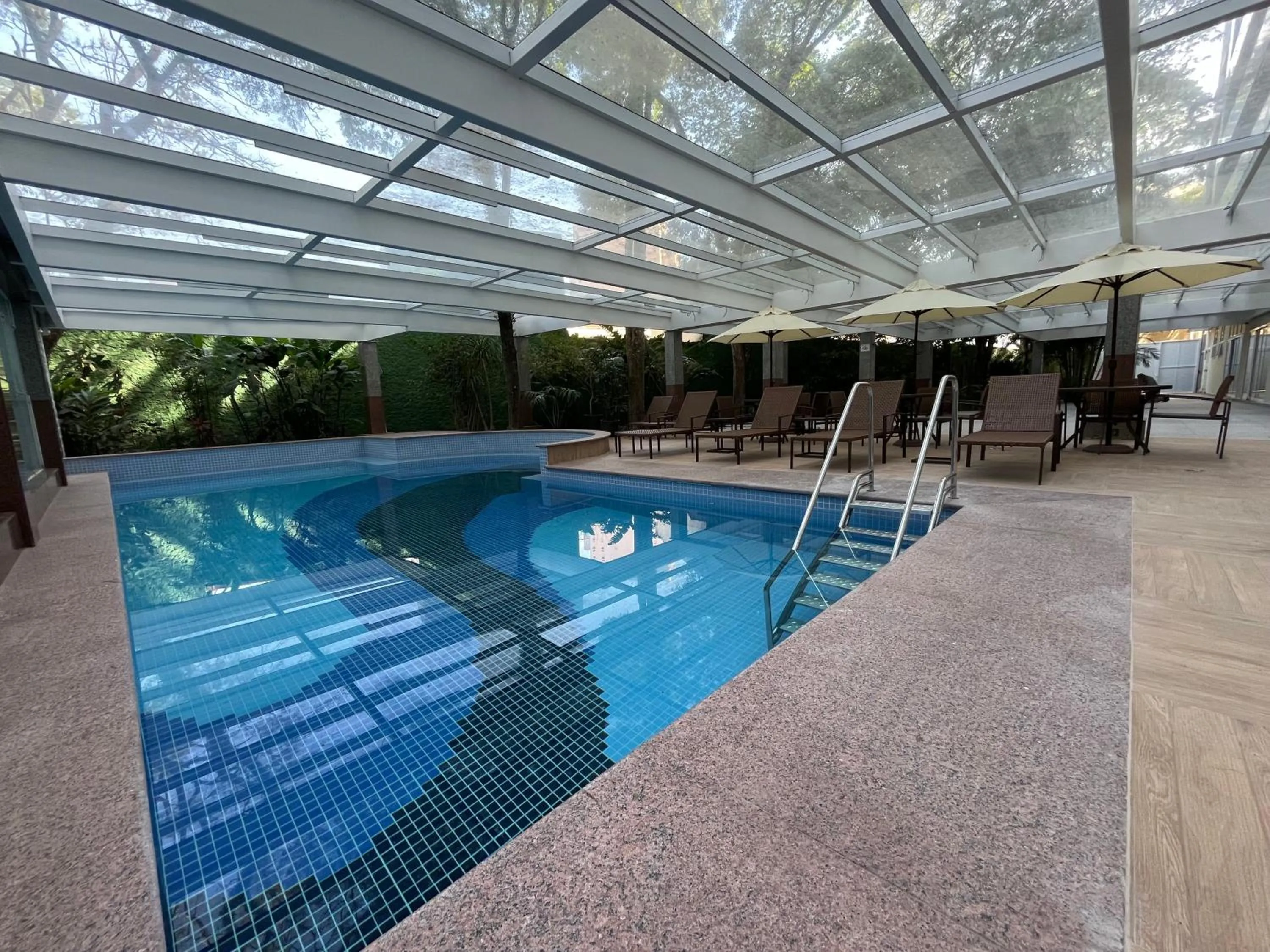 Swimming pool in Blue Tree Premium Verbo Divino - Nações Unidas
