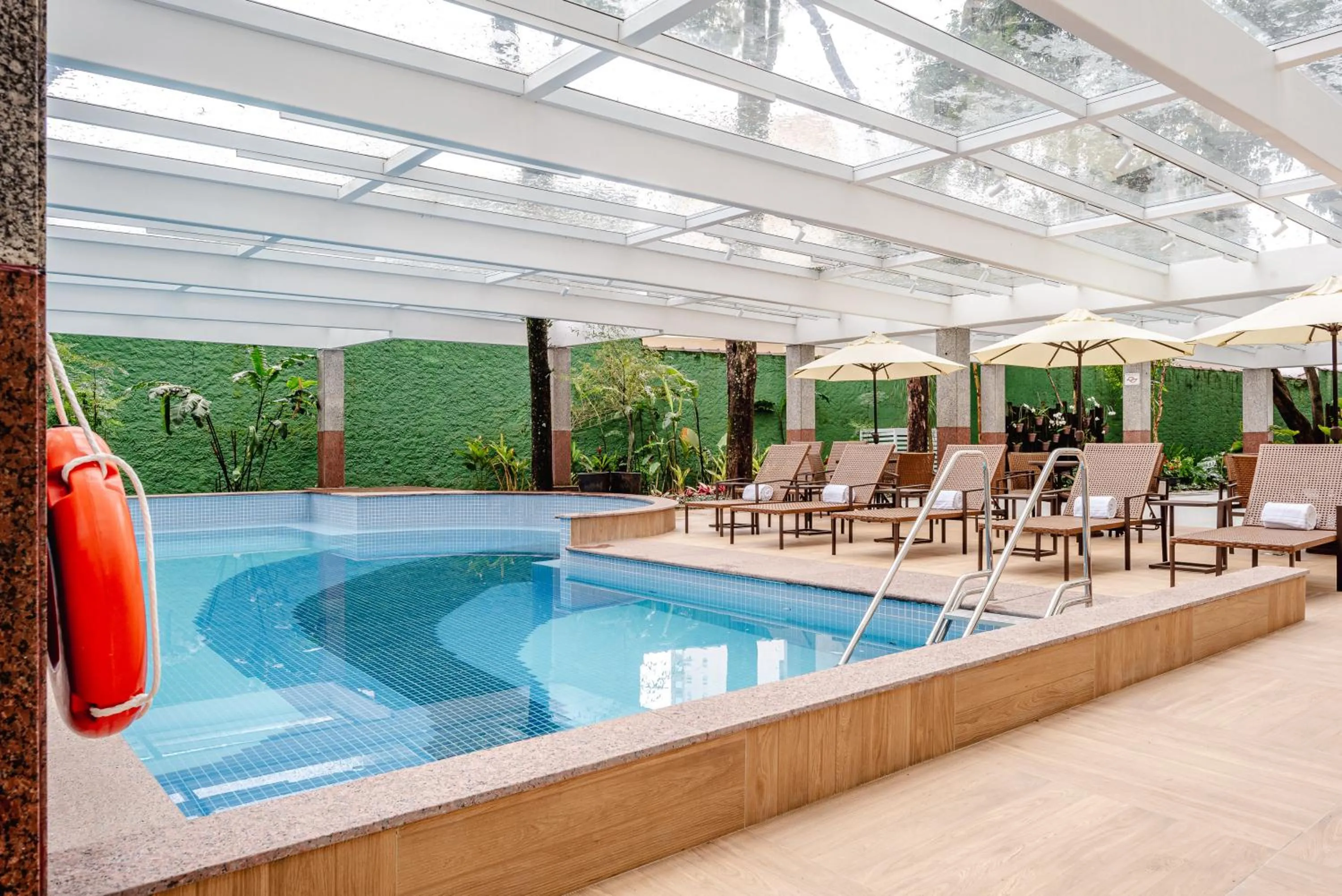 Swimming pool in Blue Tree Premium Verbo Divino - Nações Unidas