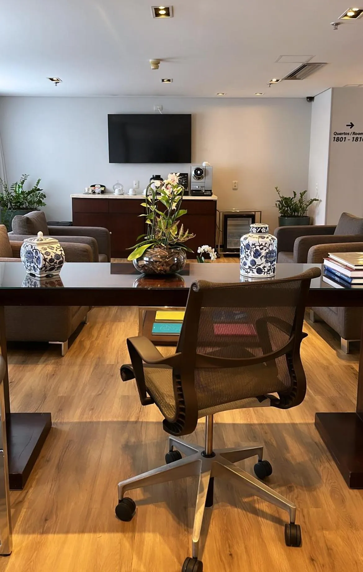 TV and multimedia in Blue Tree Premium Verbo Divino - Nações Unidas