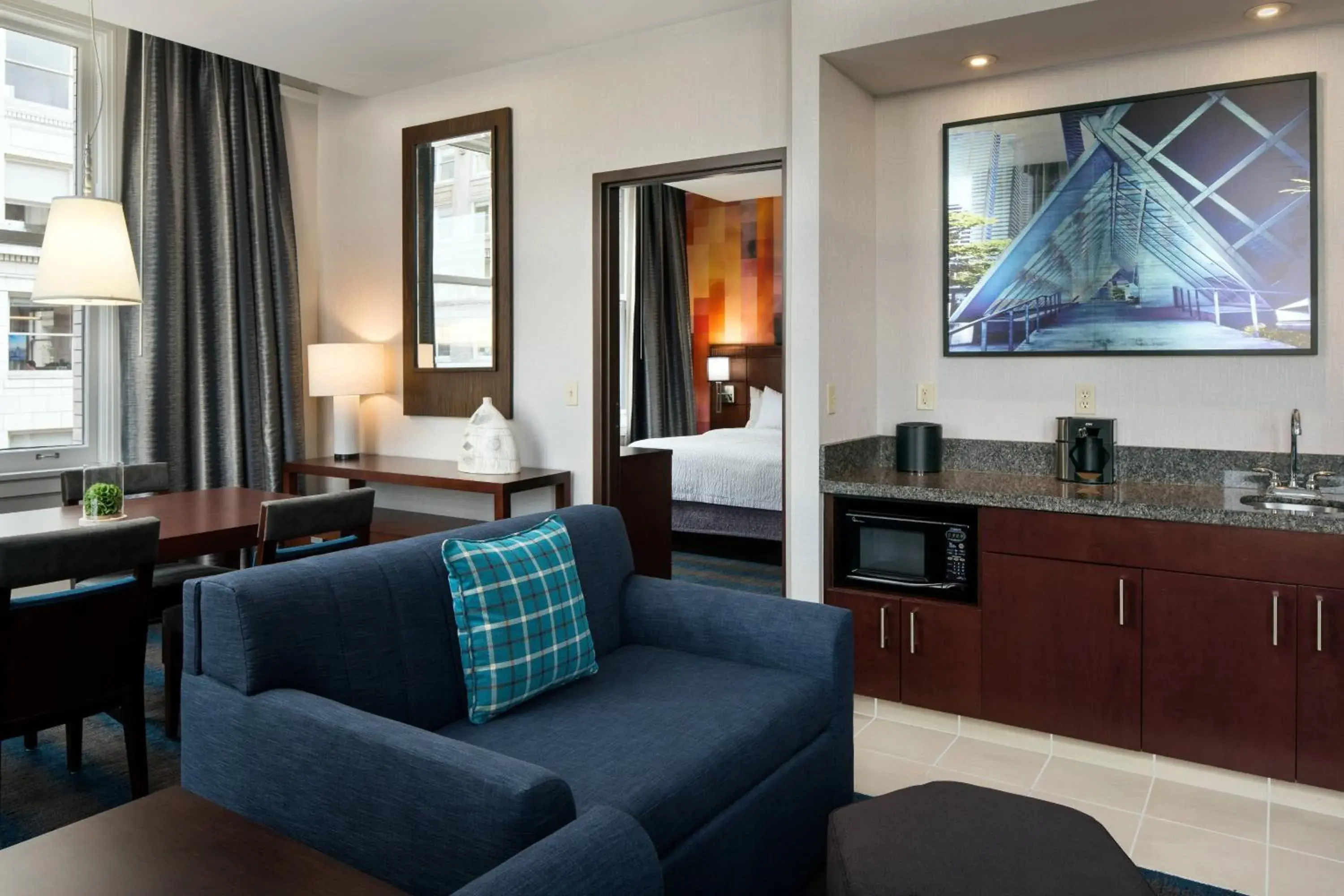 One-Bedroom Suite in Courtyard Seattle Downtown / Pioneer Square One-Bedroom Suite in Courtyard Seattle Downtown / Pioneer Square