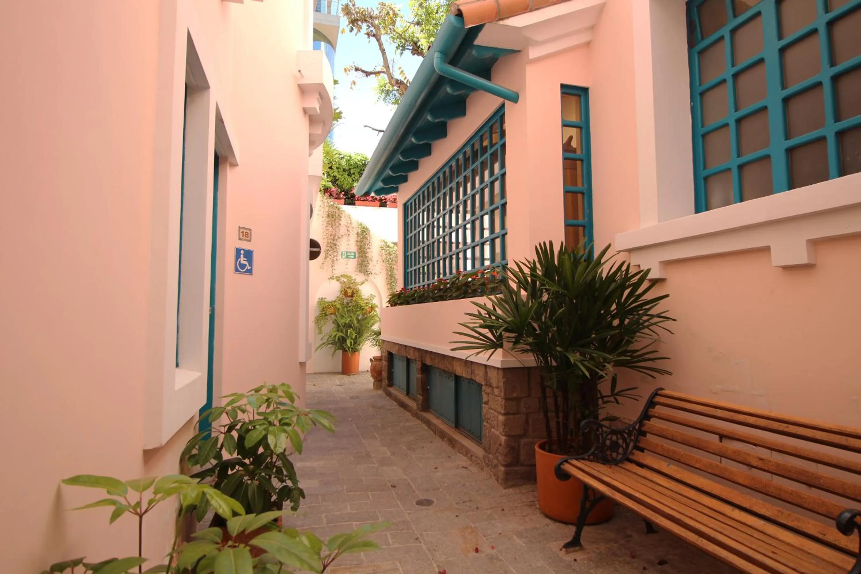 Property building in Hotel Boutique Vieja Cuba