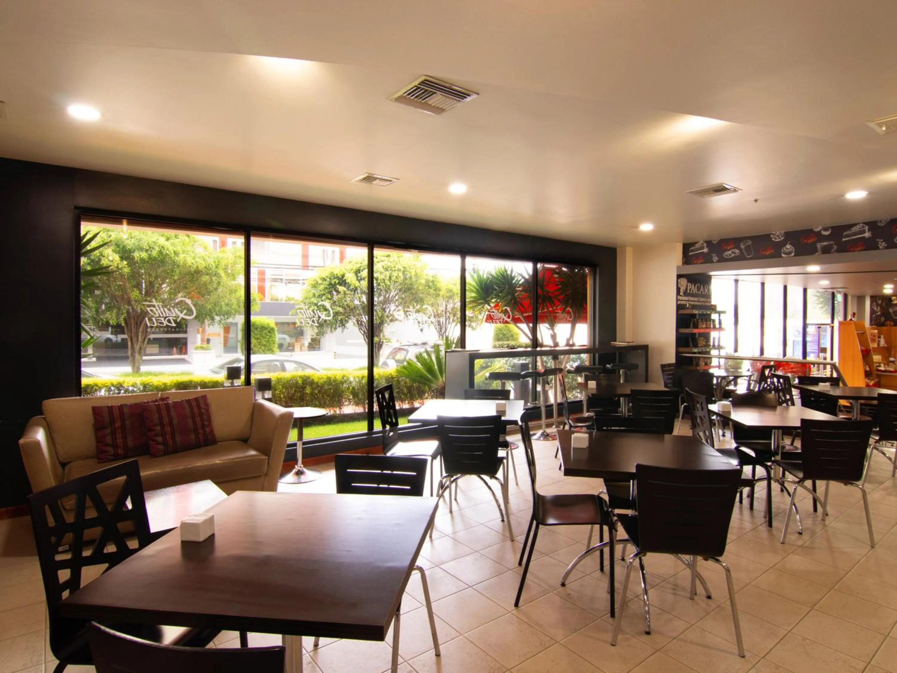 Restaurant/places to eat in Swissotel Quito