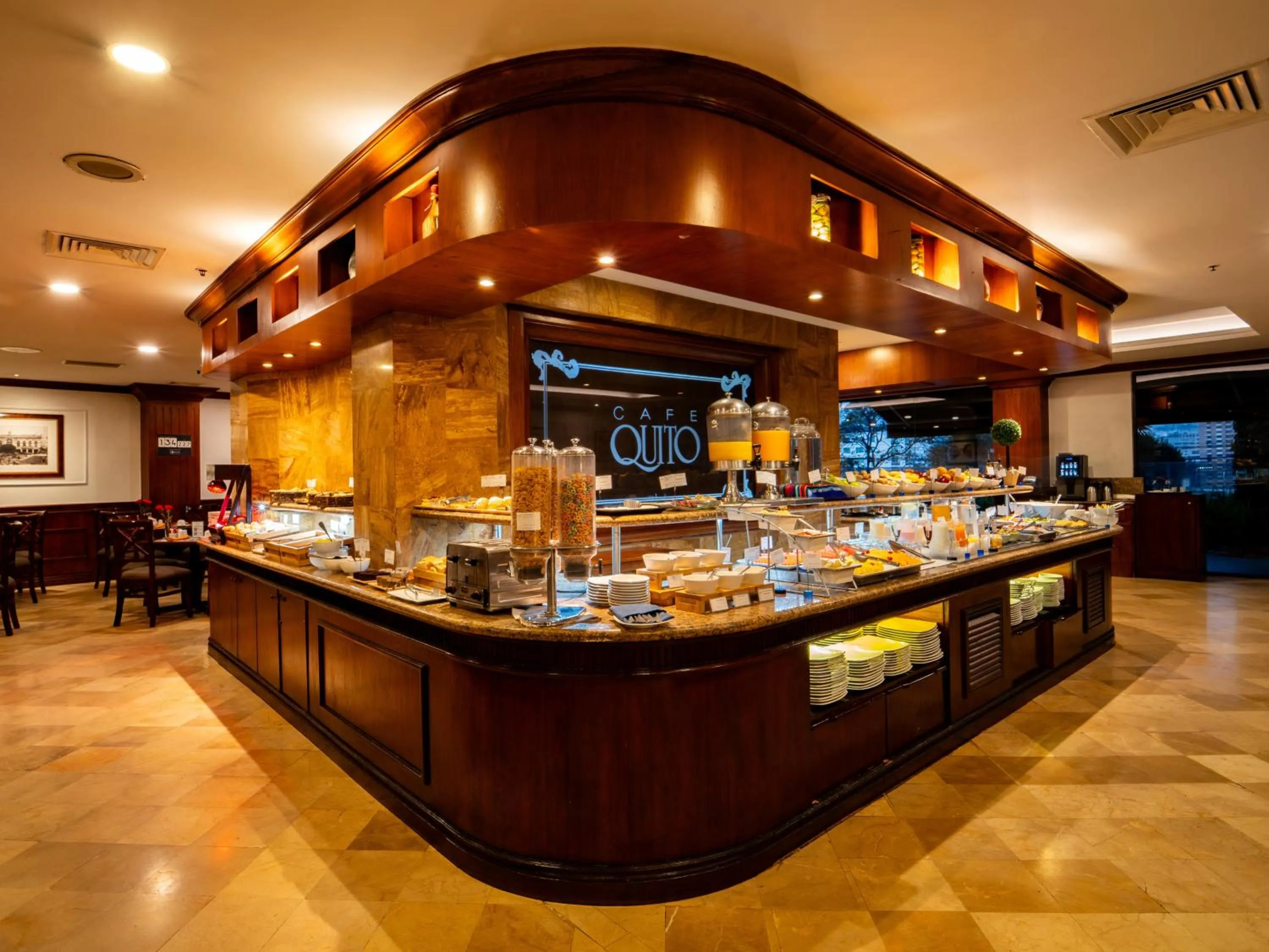 Restaurant/places to eat in Swissotel Quito