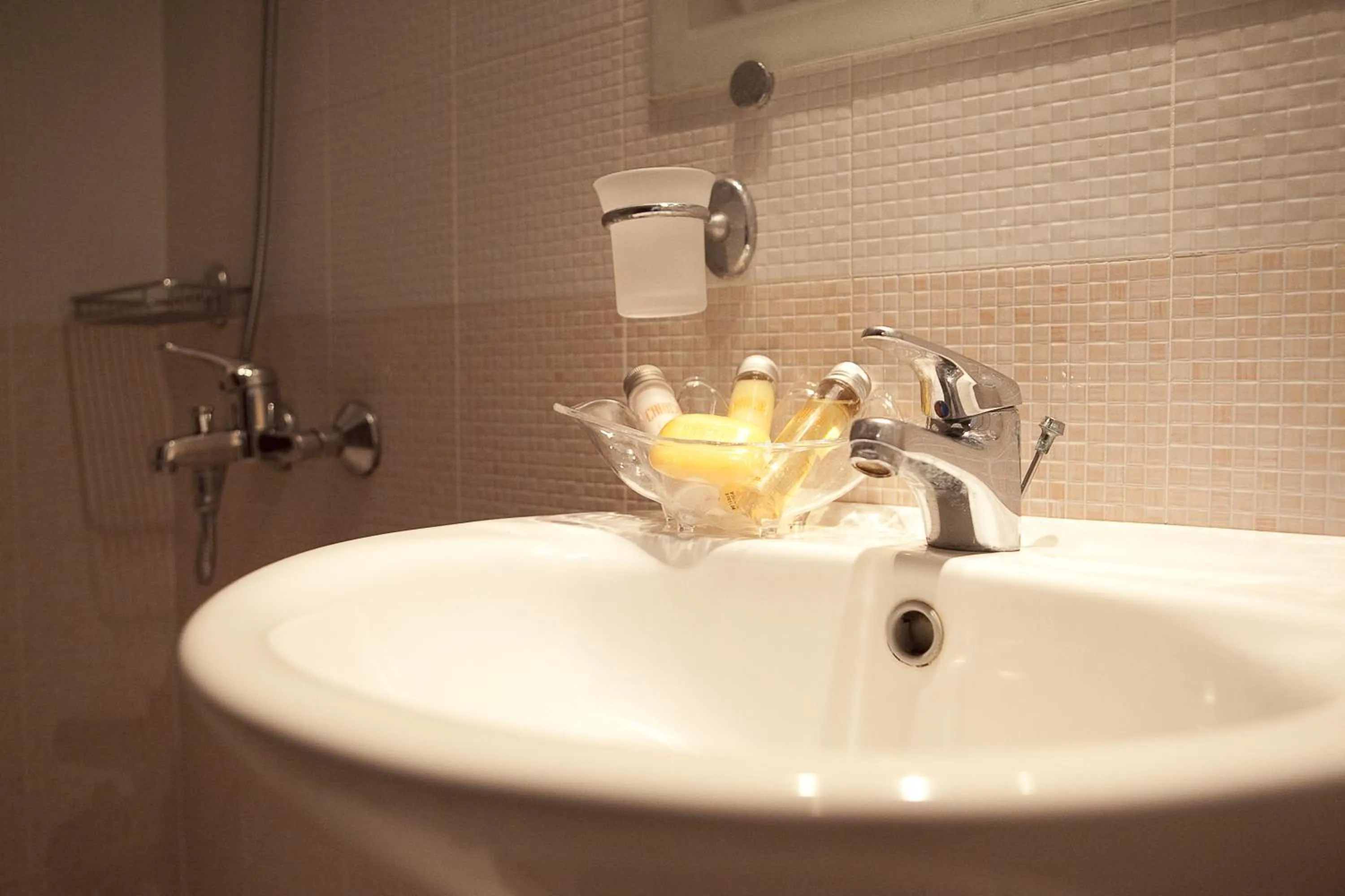 Bathroom in Virginia Hotel