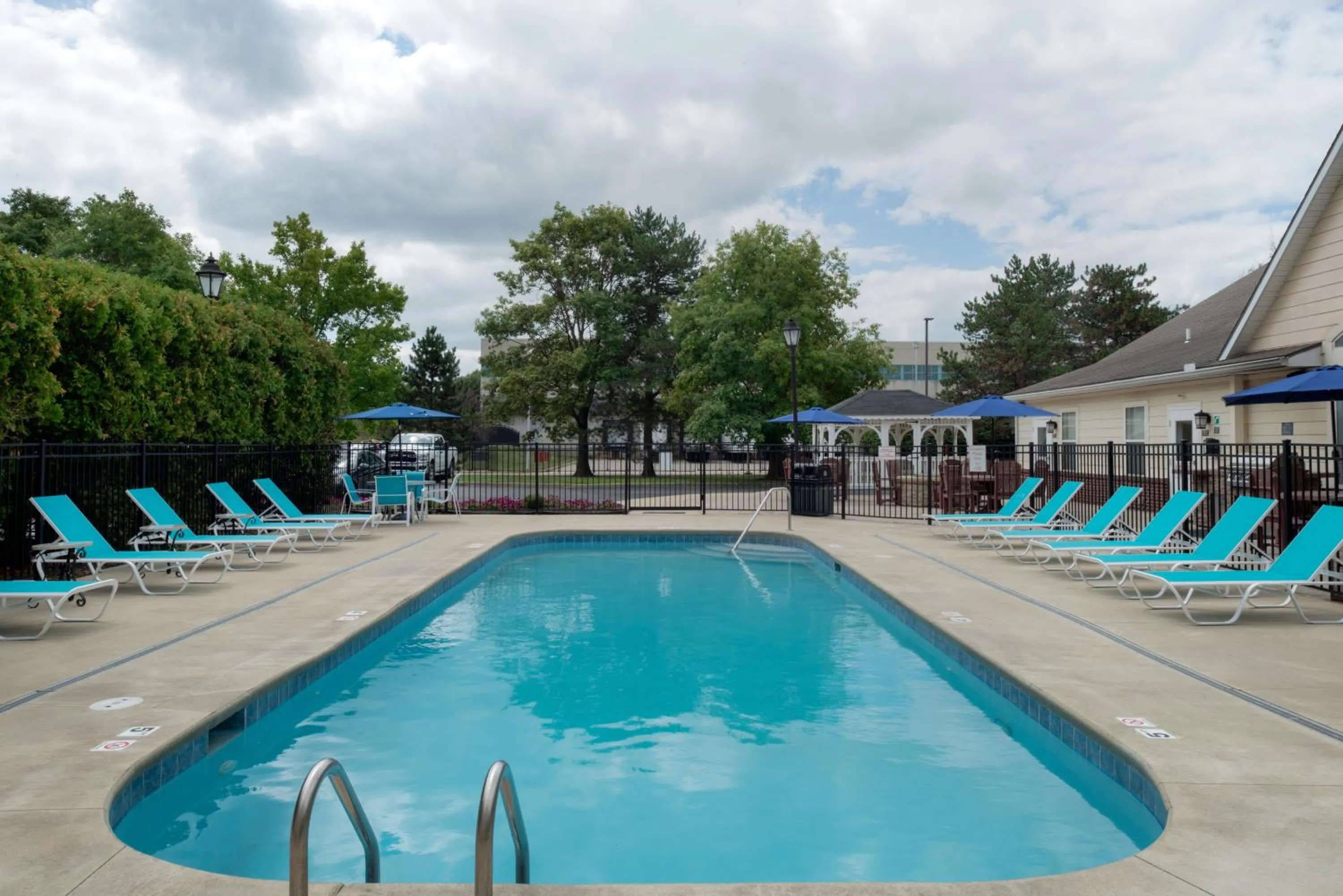 Swimming pool in Residence Inn by Marriott Dayton Troy