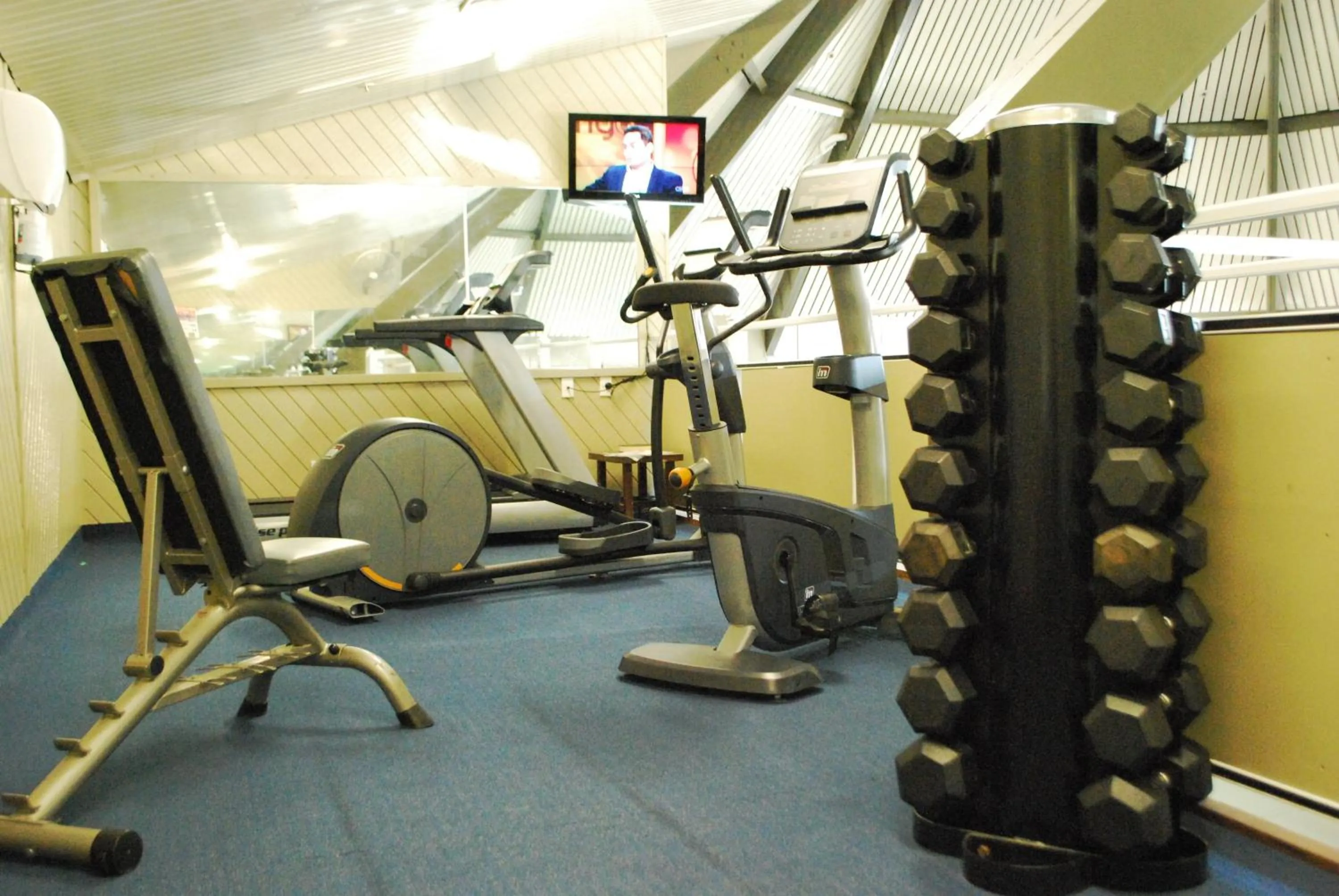 Fitness centre/facilities in Ascot Park Hotel