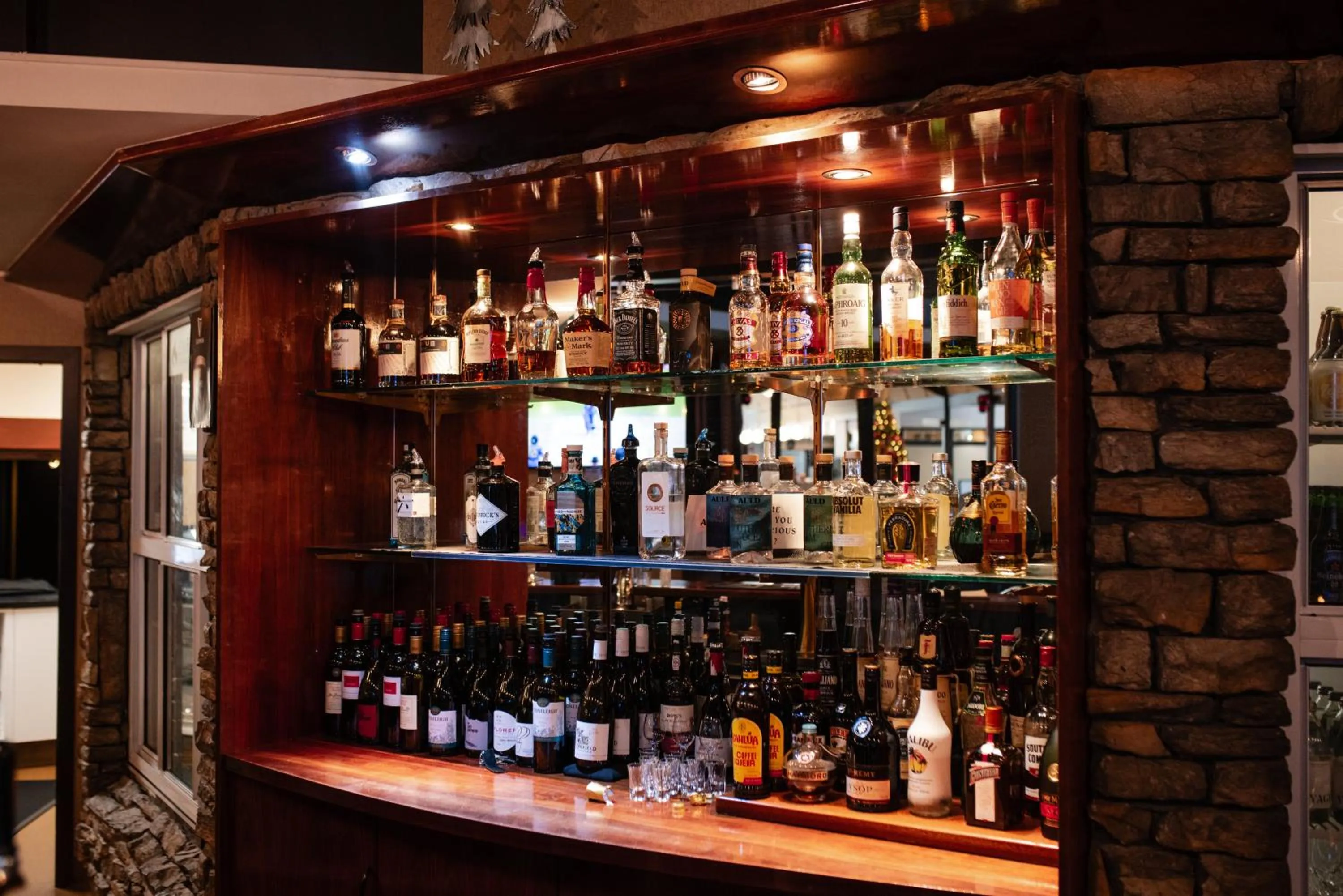 Lounge or bar in Ascot Park Hotel