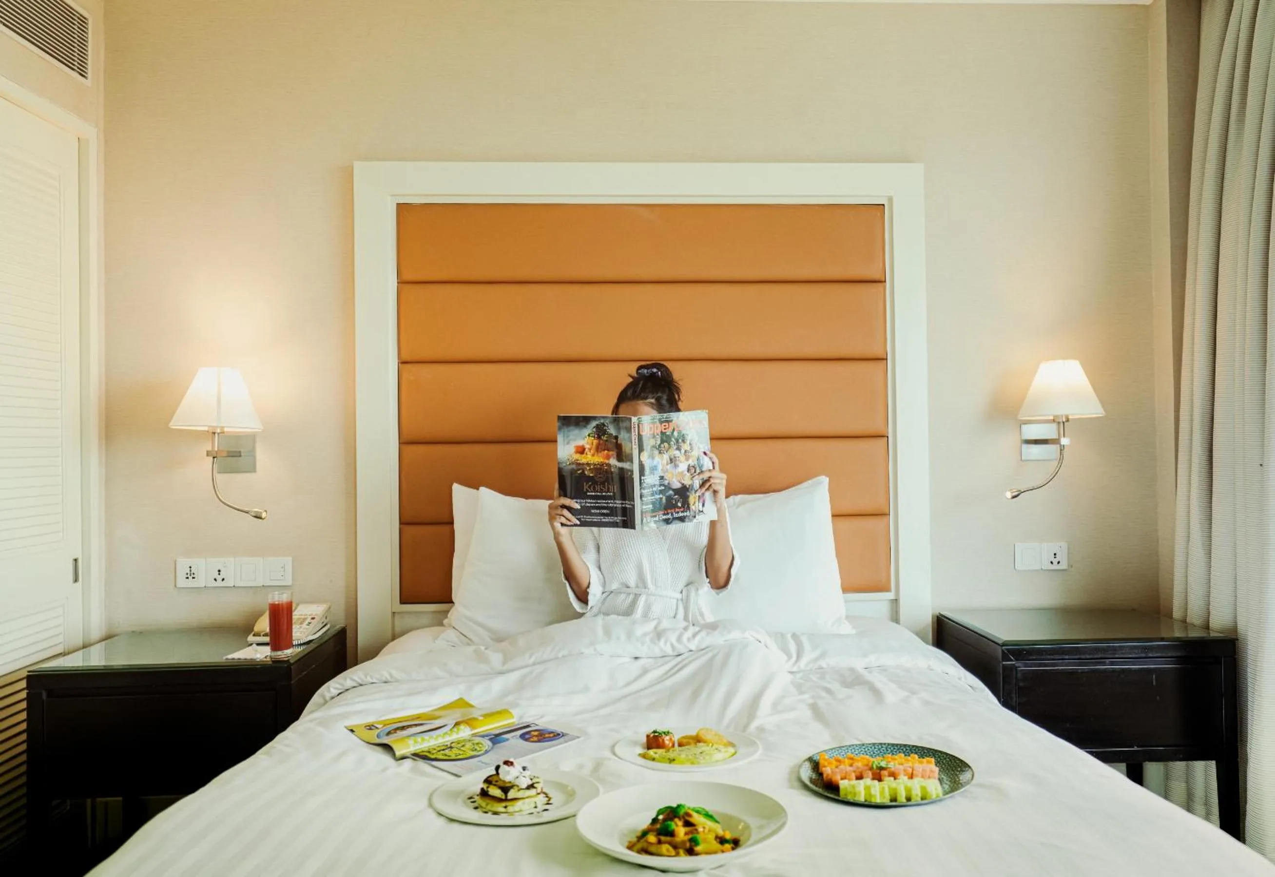 Breakfast, Bed in Marriott Executive Apartment - Lakeside Chalet, Mumbai