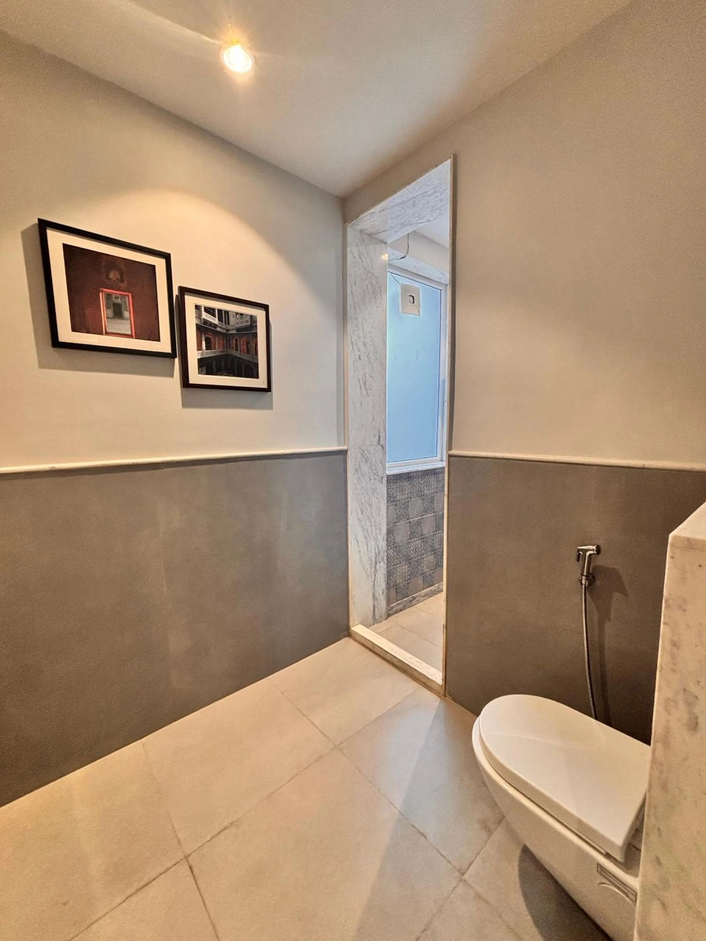 Bathroom in Ratnawali – A Vegetarian Heritage Hotel