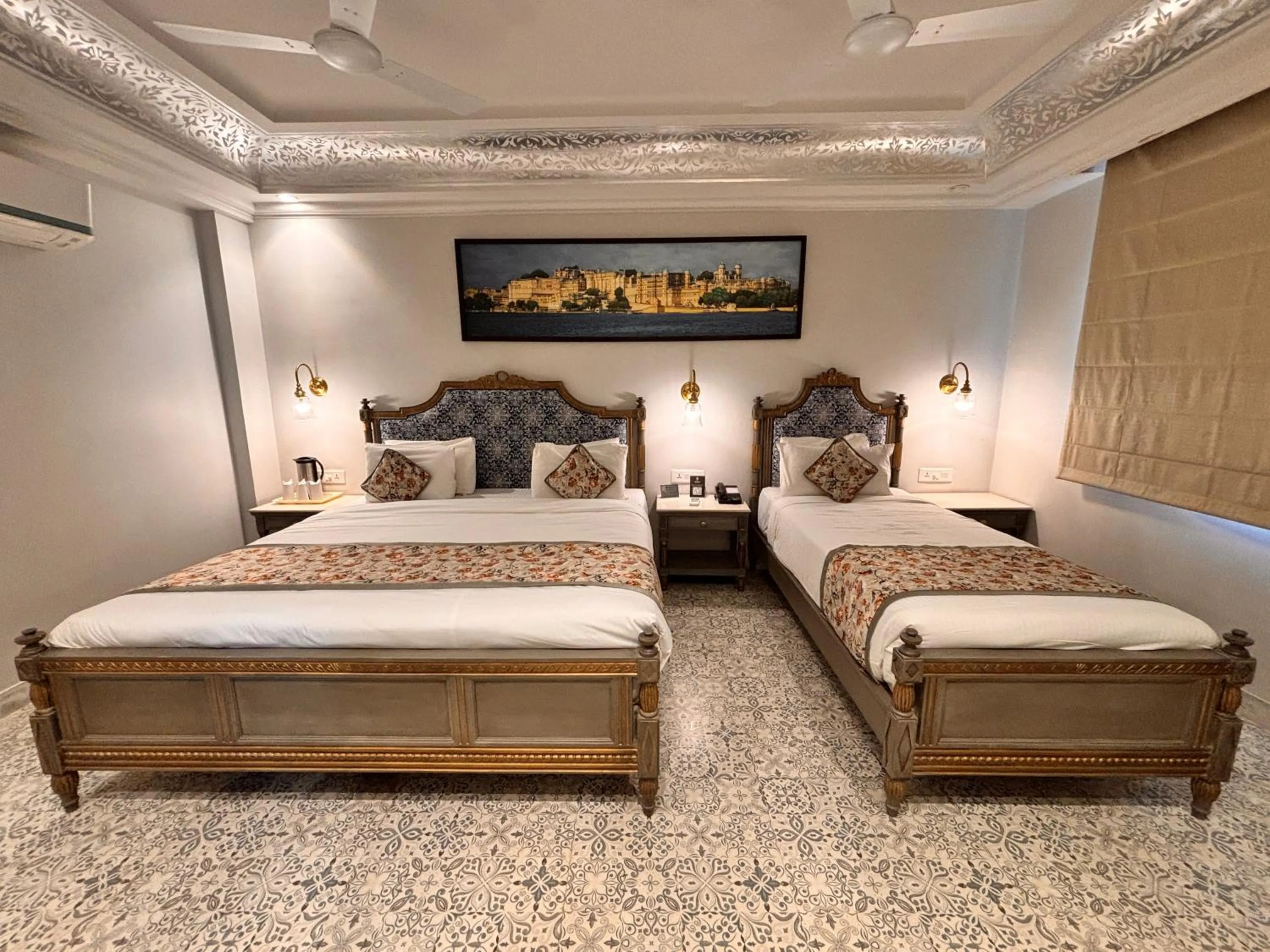 Bed in Ratnawali – A Vegetarian Heritage Hotel