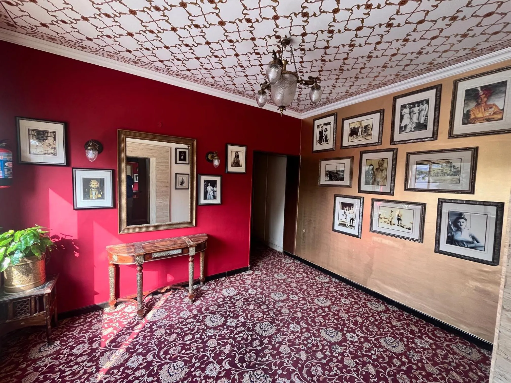 Lobby or reception in Ratnawali – A Vegetarian Heritage Hotel