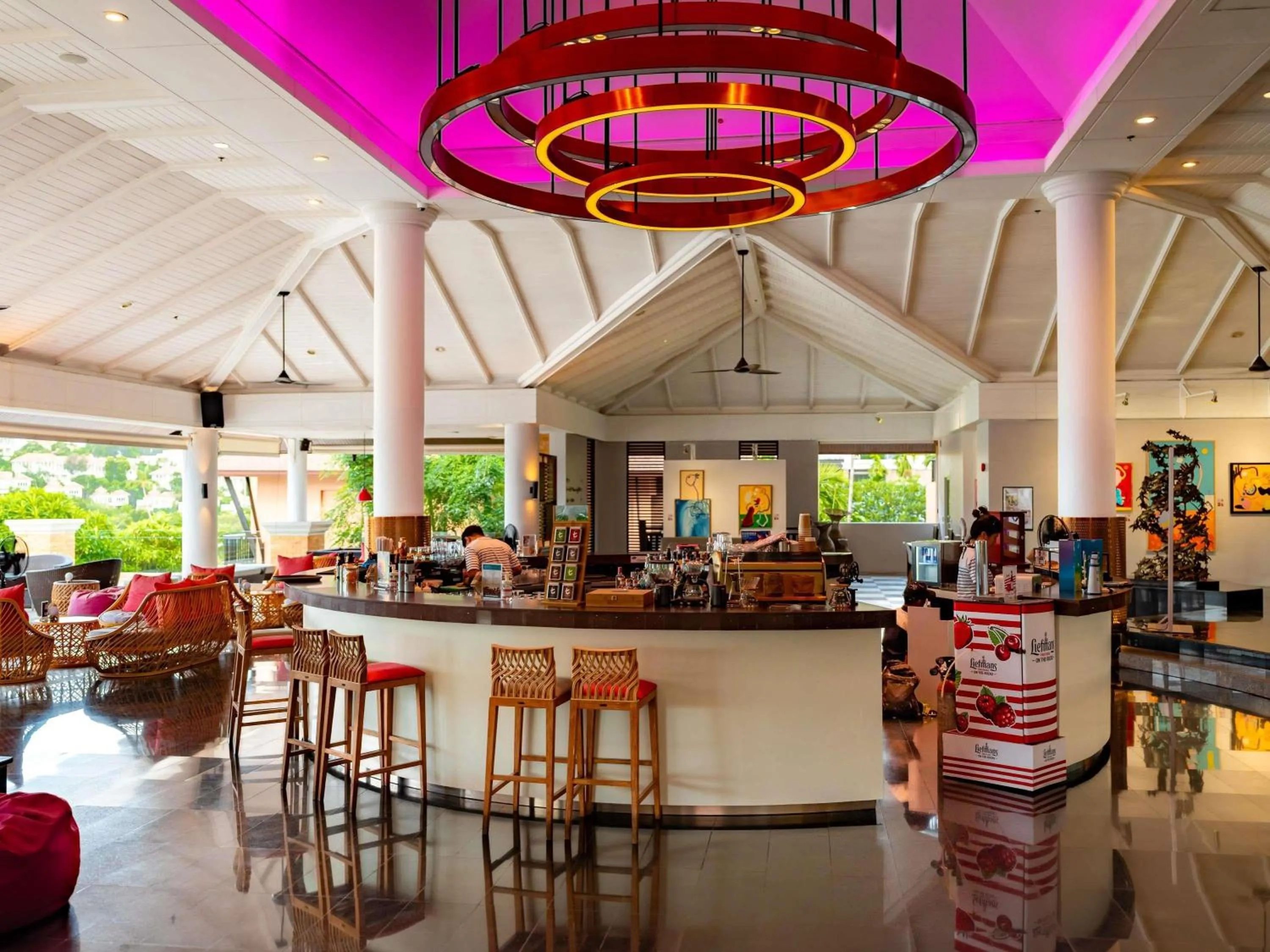 Lounge or bar in Pullman Phuket Panwa Beach Resort