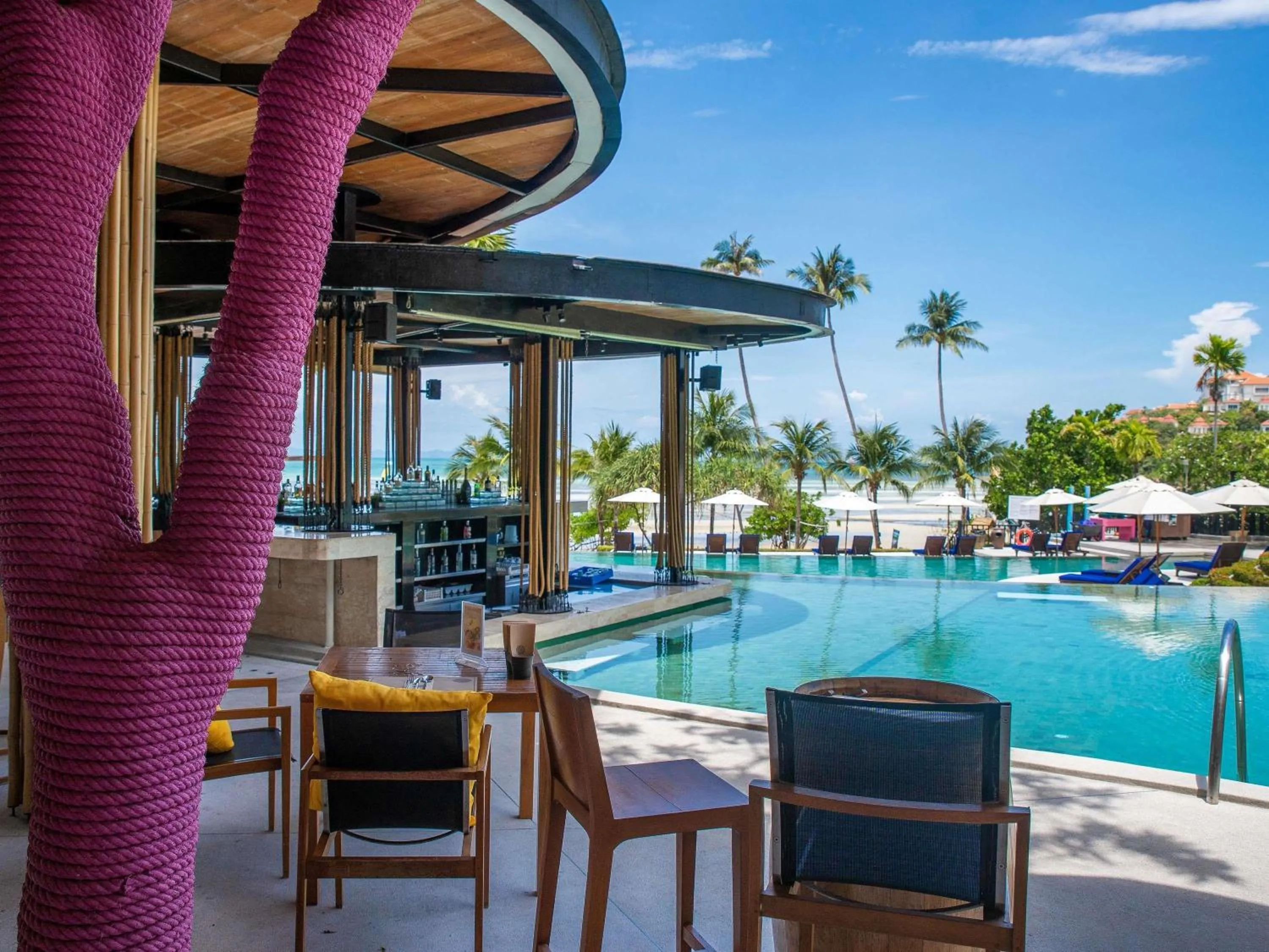 Lounge or bar in Pullman Phuket Panwa Beach Resort