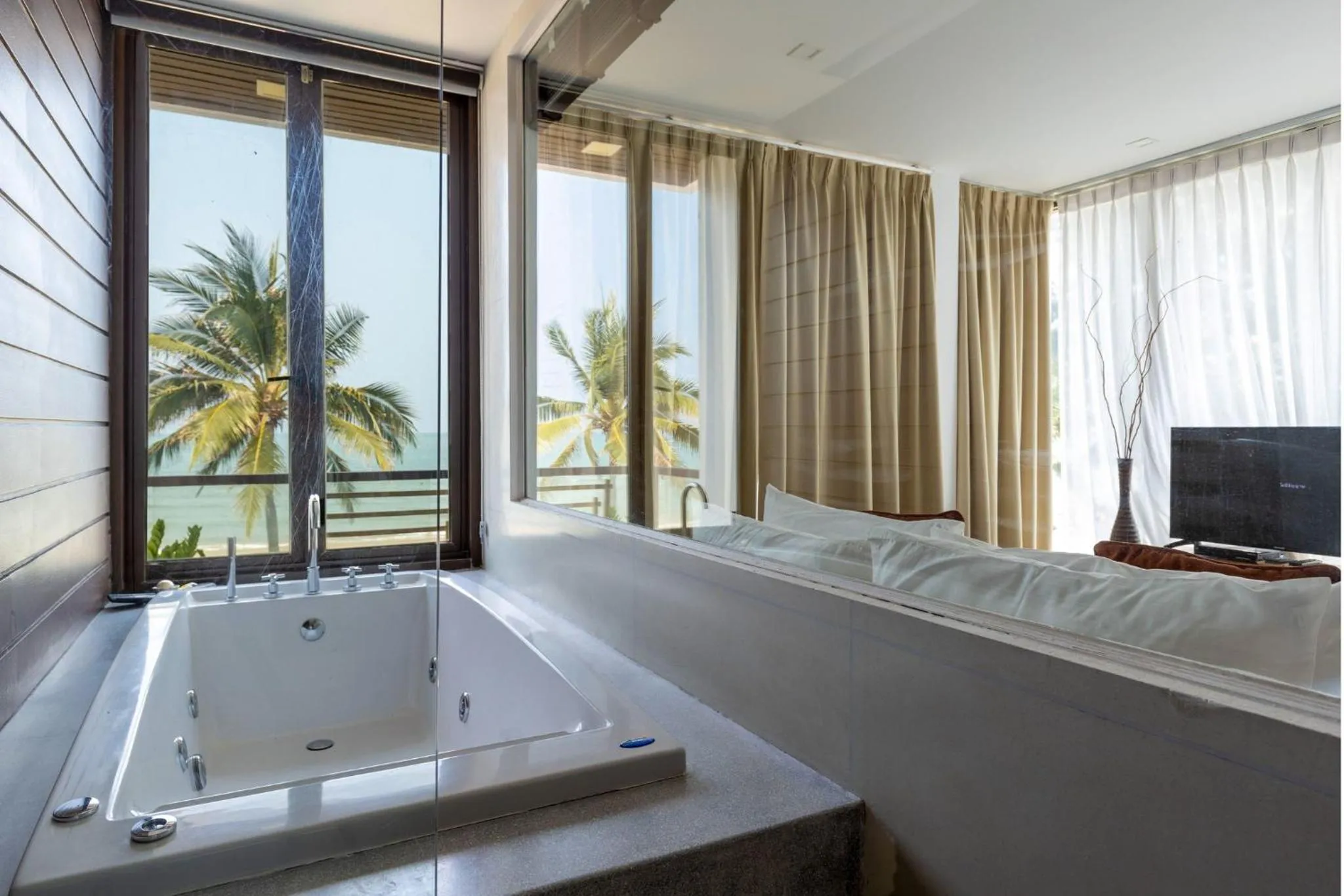 Bathroom, Bed in Tolani Le Bayburi Villas, Hua Hin - Pranburi