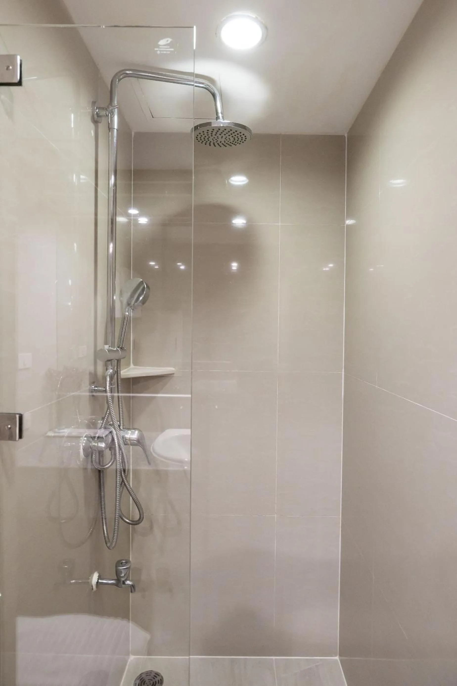 Bathroom in Evergreen Place Siam by UHG