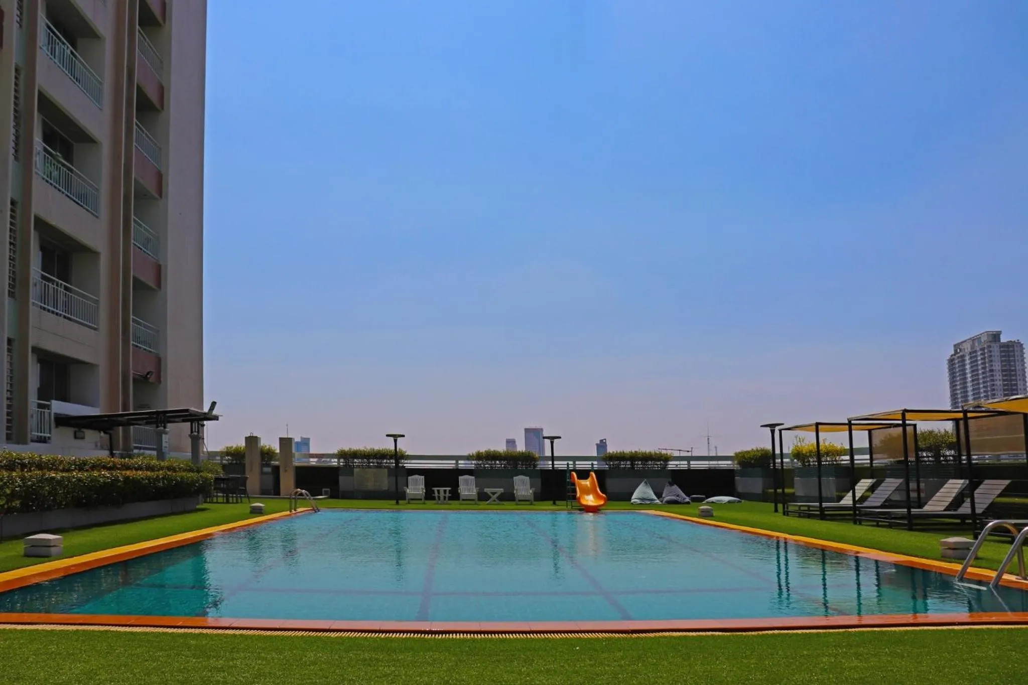 Children play ground in Evergreen Place Siam by UHG