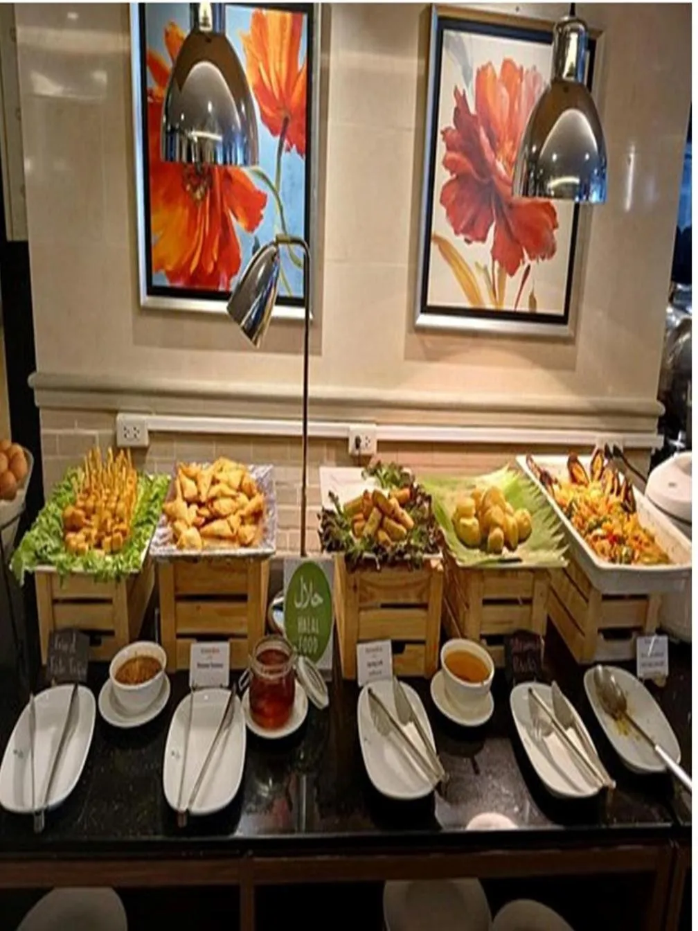 Restaurant/places to eat in Evergreen Place Siam by UHG