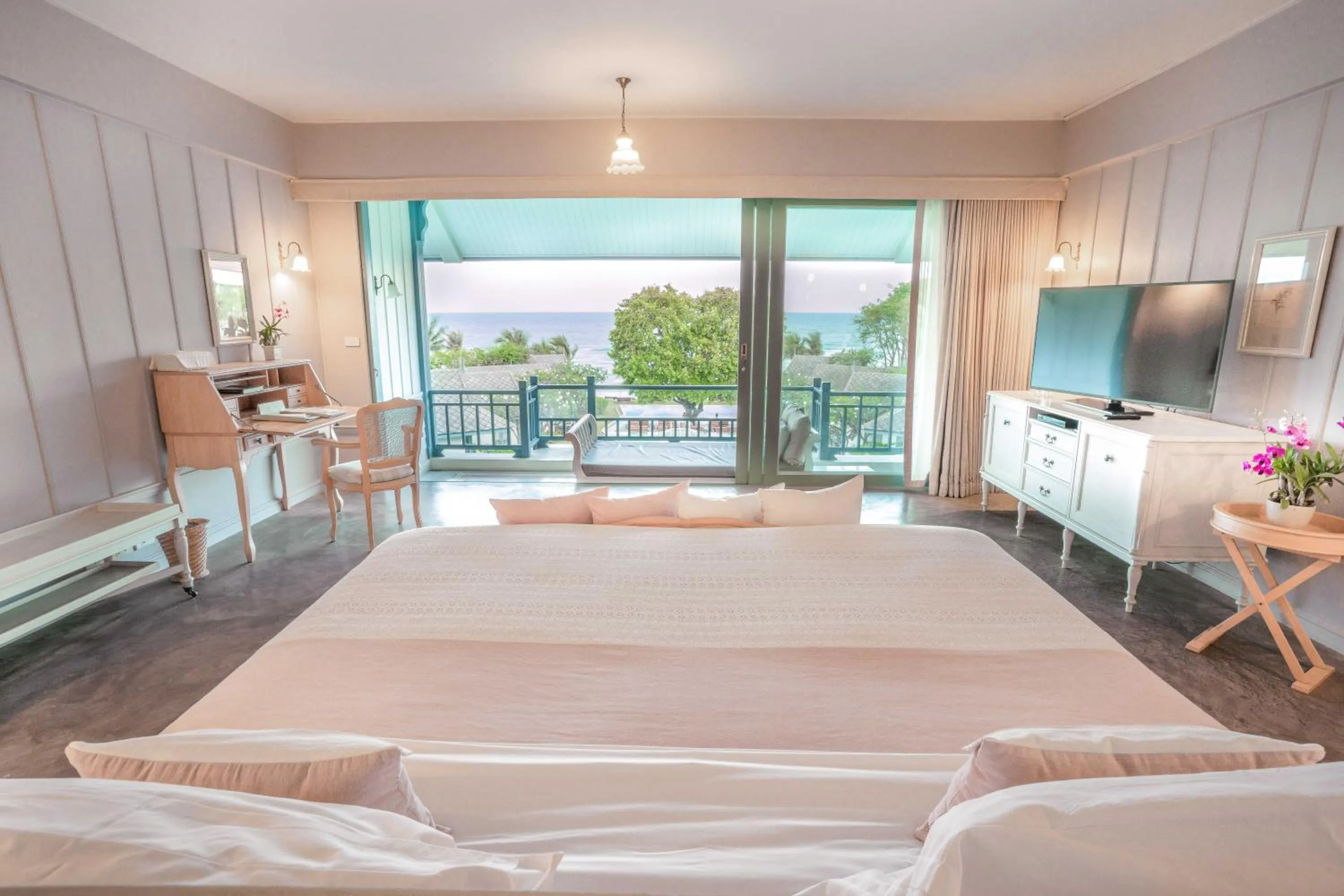 Sea view, Bed in Devasom Hua Hin Resort