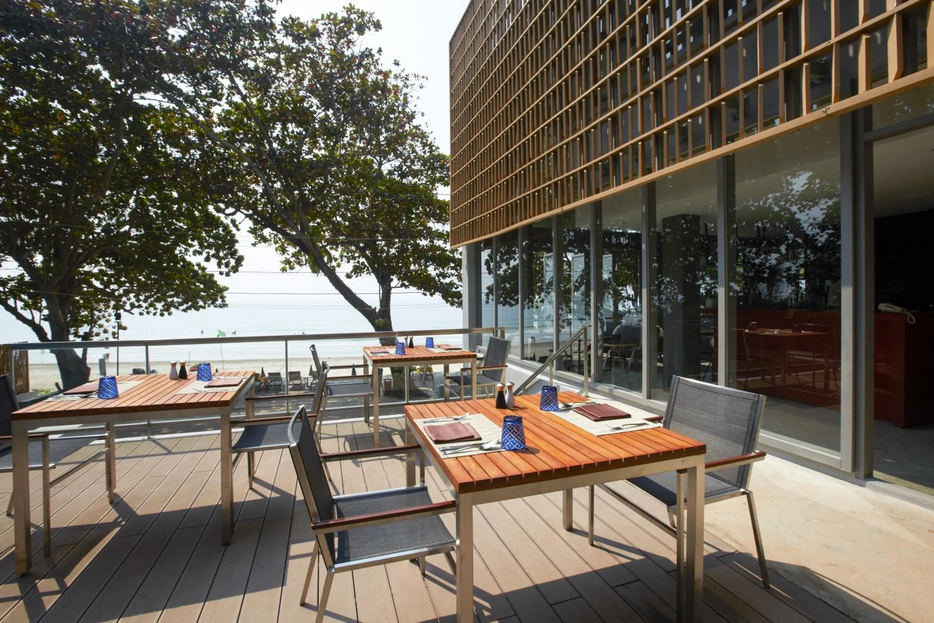 Restaurant/places to eat in Q Resort Rayong