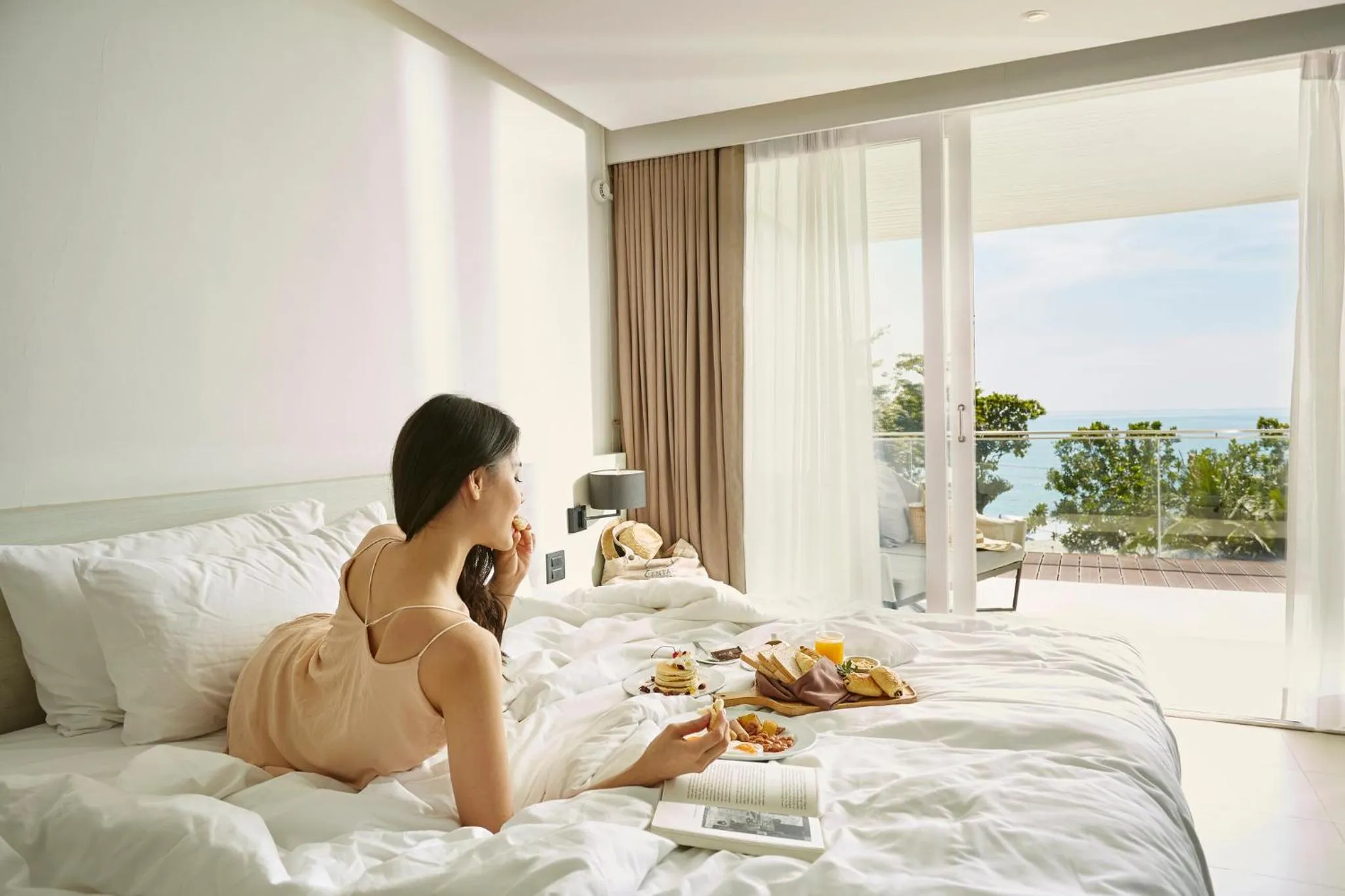 Photo of the whole room, Bed in Q Resort Rayong