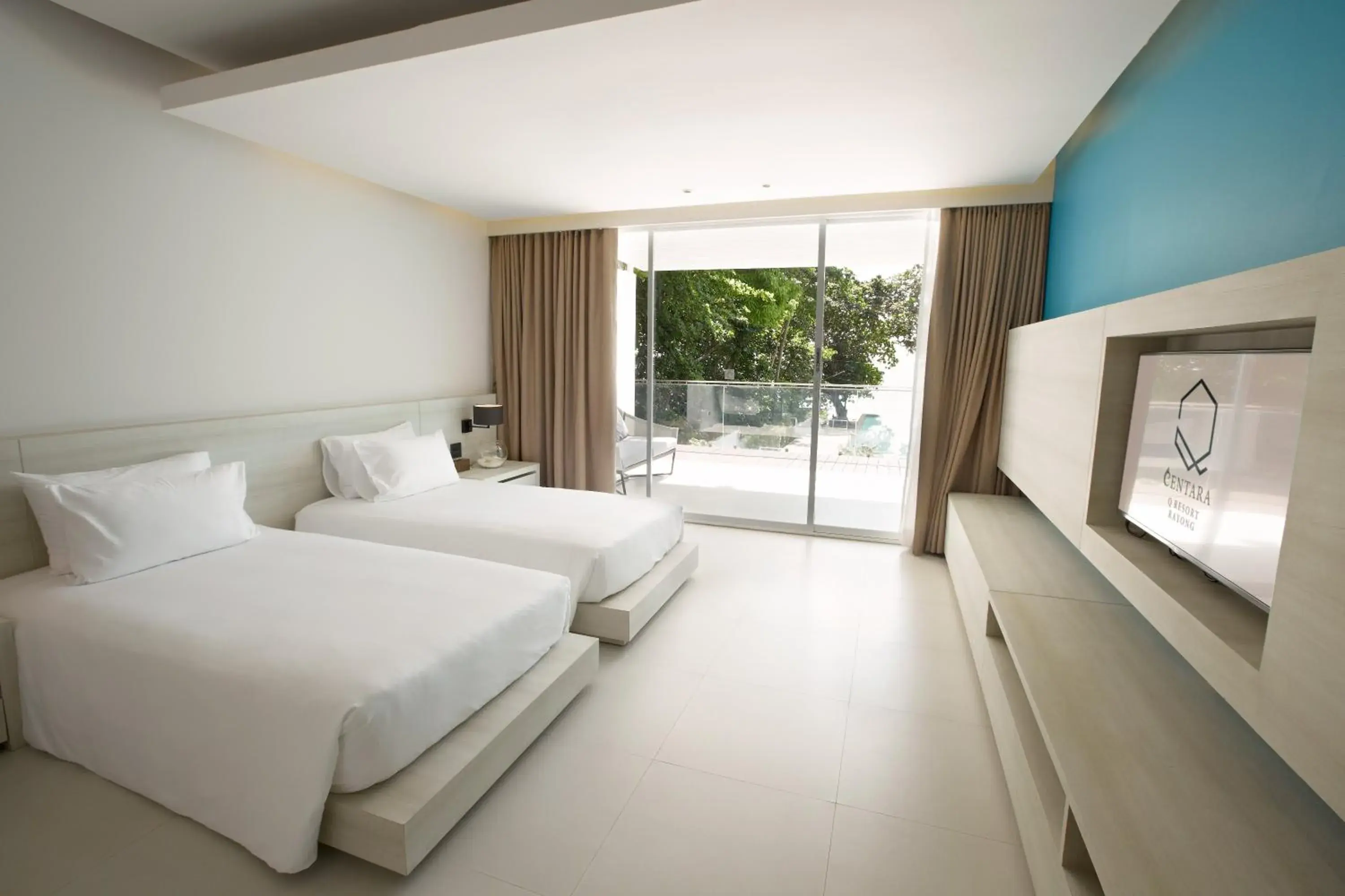 Deluxe Twin Room with Sea View in Q Resort Rayong Deluxe Twin Room with Sea View in Q Resort Rayong