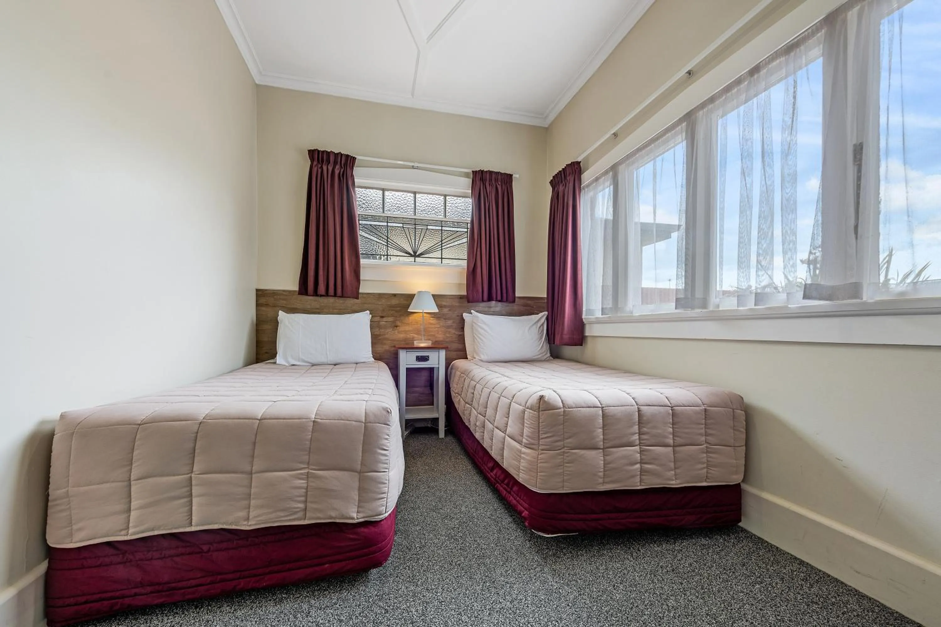 Bed in Tower Lodge Motel