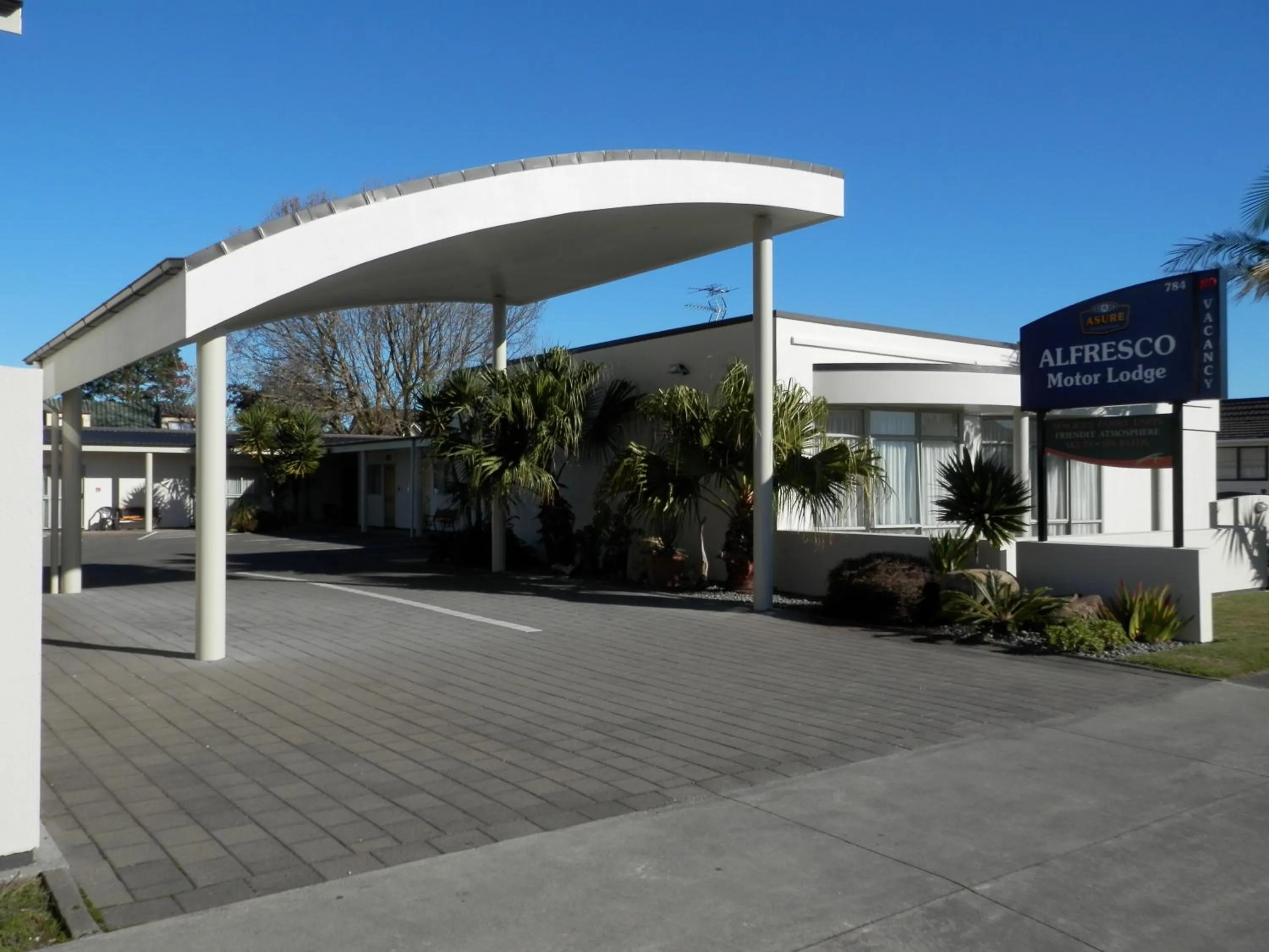 Facade/entrance in Alfresco Motor Lodge