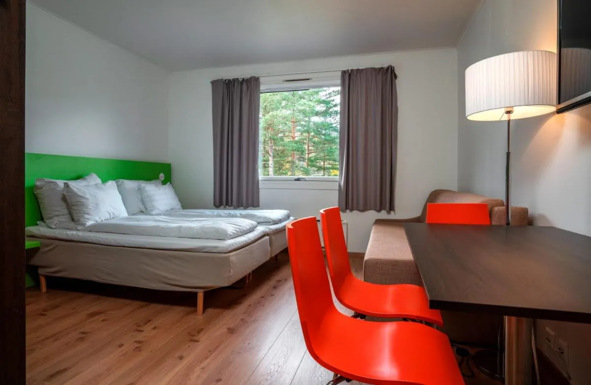 Seating area, Bed in Thon Hotel Bjørneparken