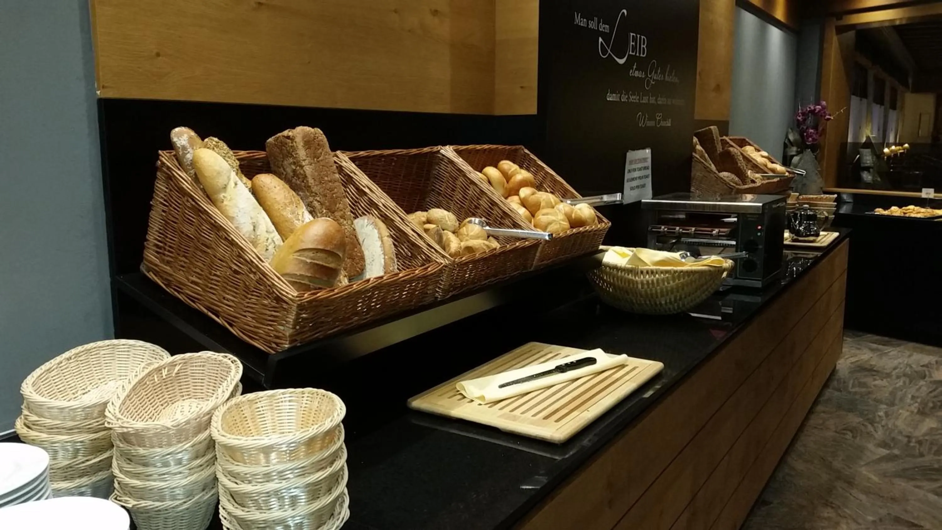 Breakfast in Das Kaltschmid - Familotel Tirol