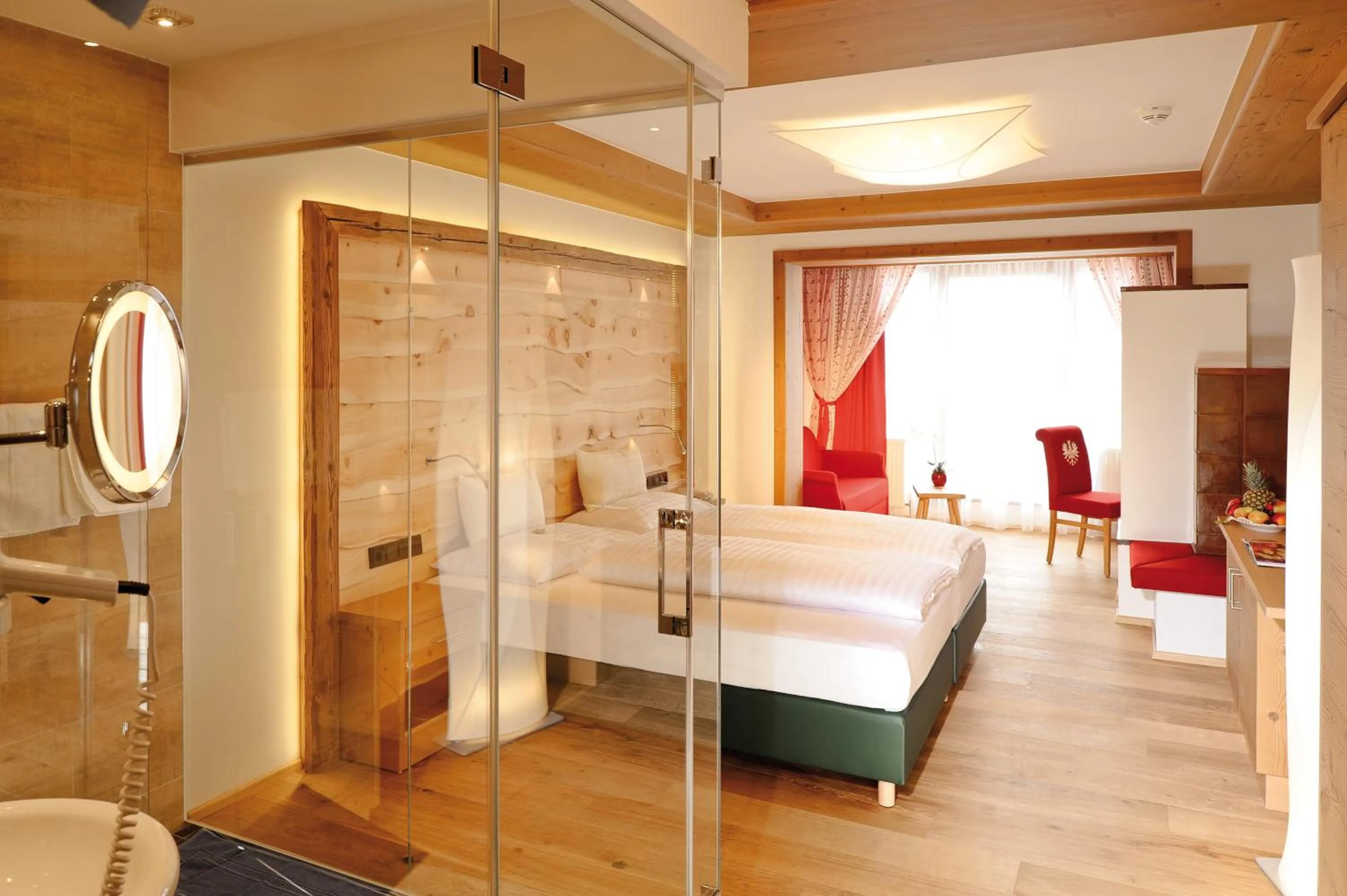 Photo of the whole room, Bed in Das Kaltschmid - Familotel Tirol