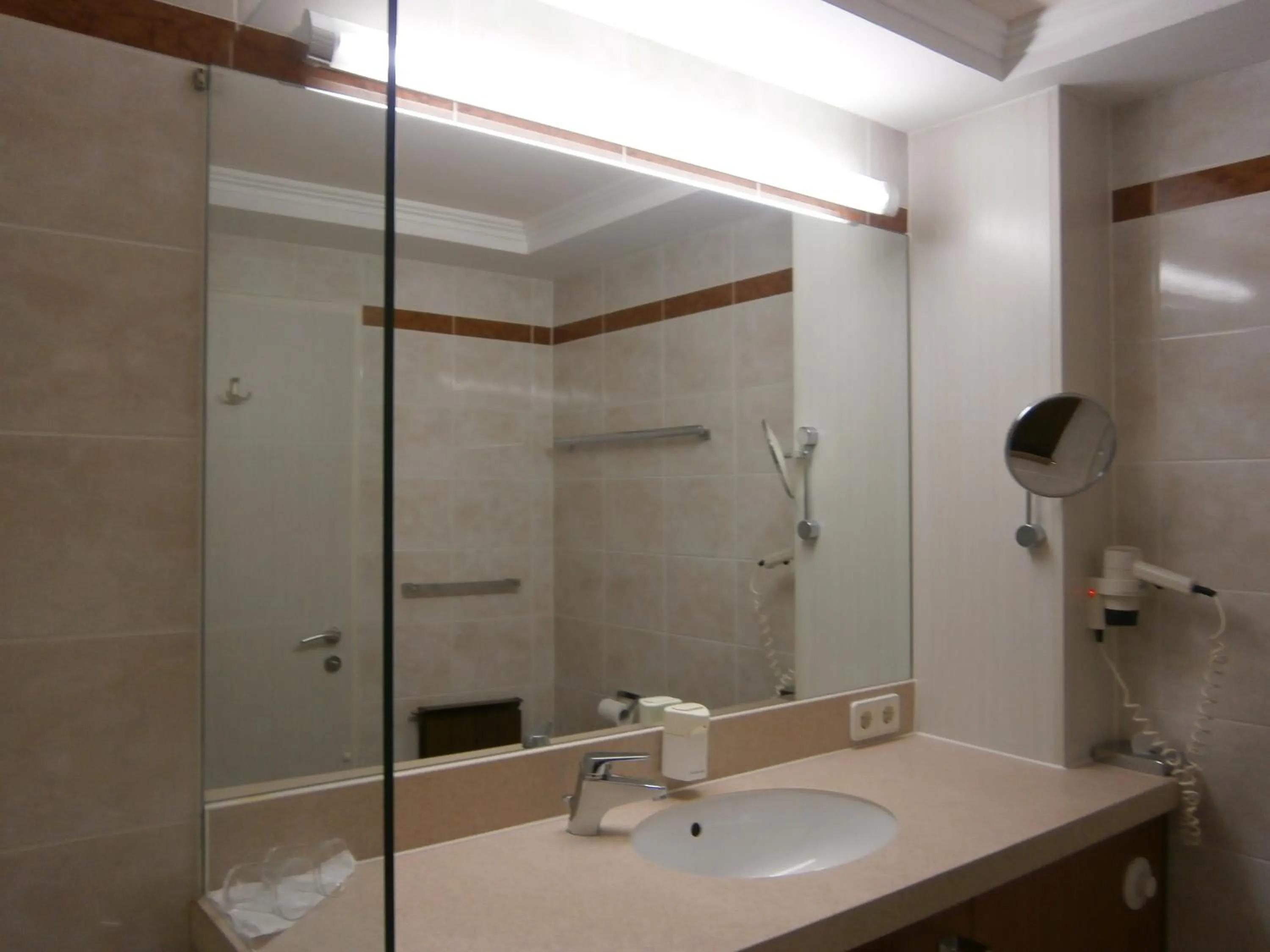 Bathroom in Das Kaltschmid - Familotel Tirol