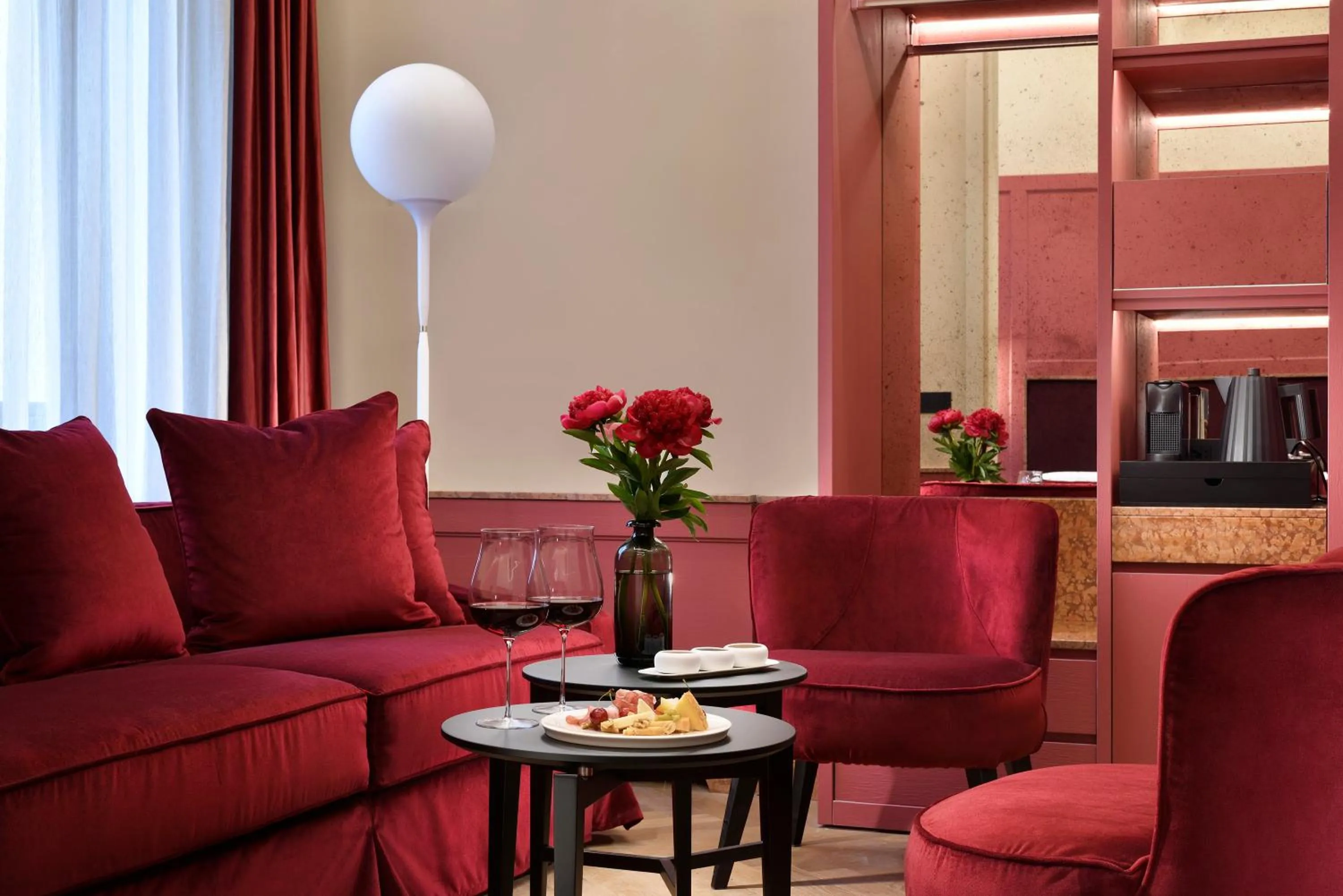 Decorative detail in Floren Hotel