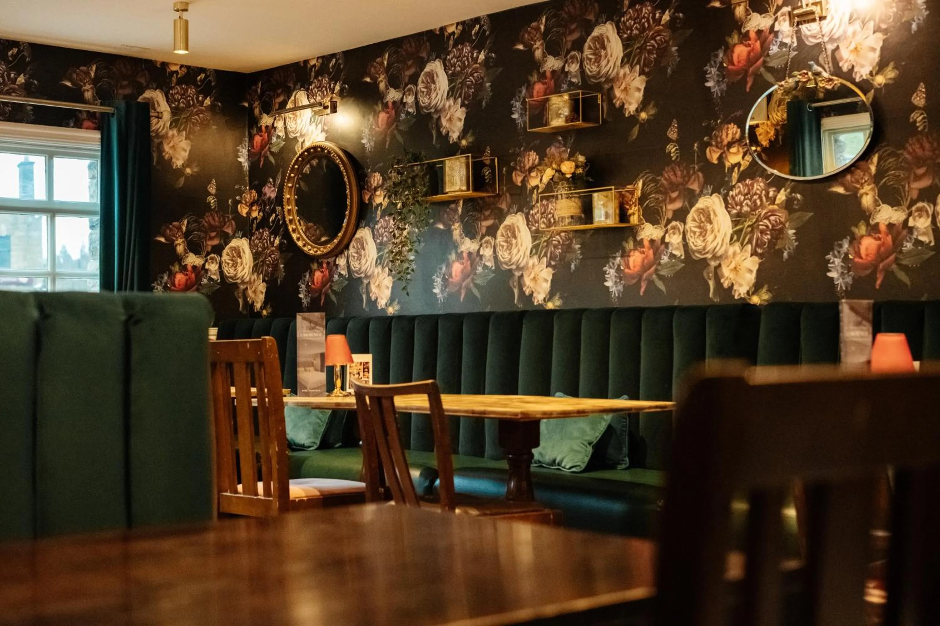 Restaurant/places to eat in The Lawrence