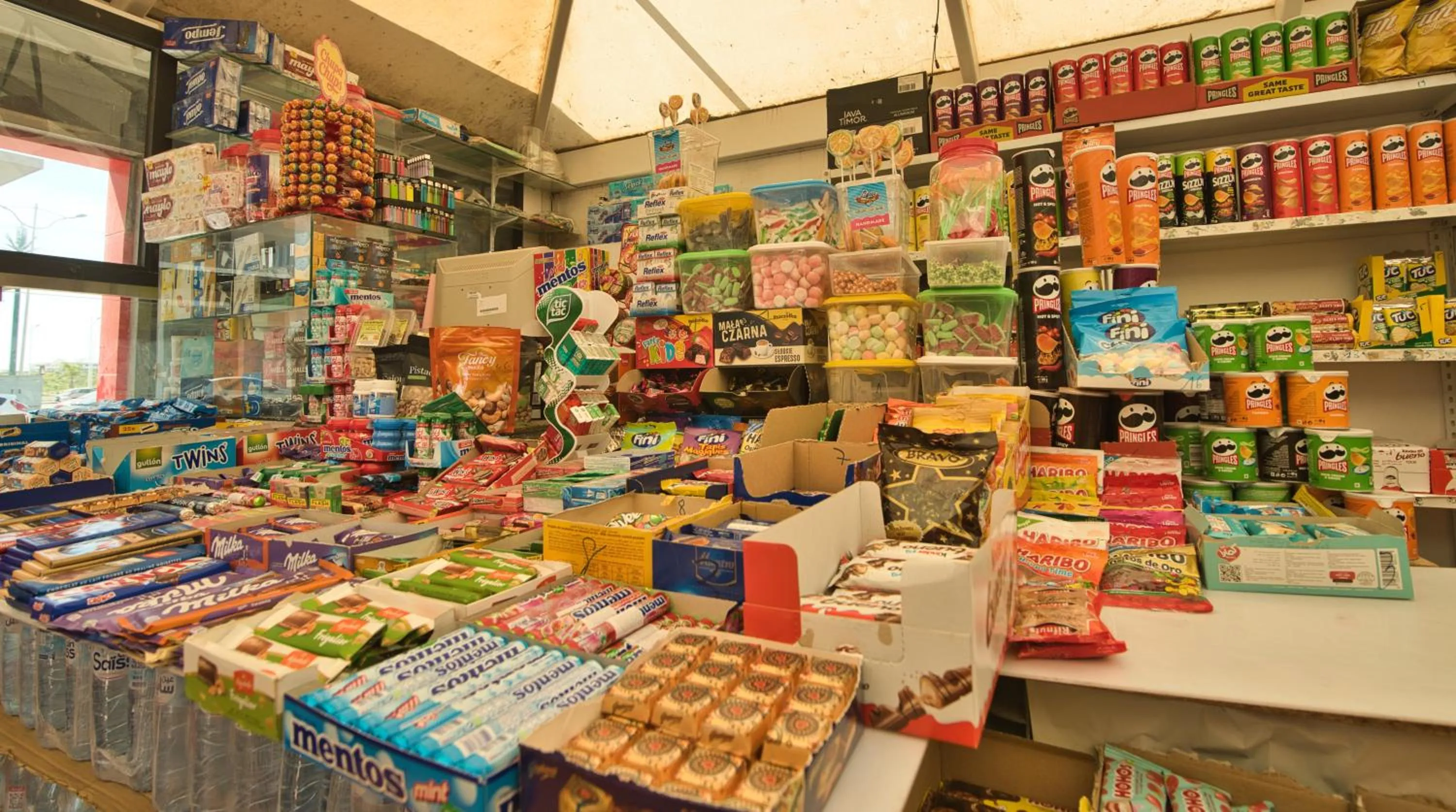 On-site shops in Appart Hôtel Founty Beach