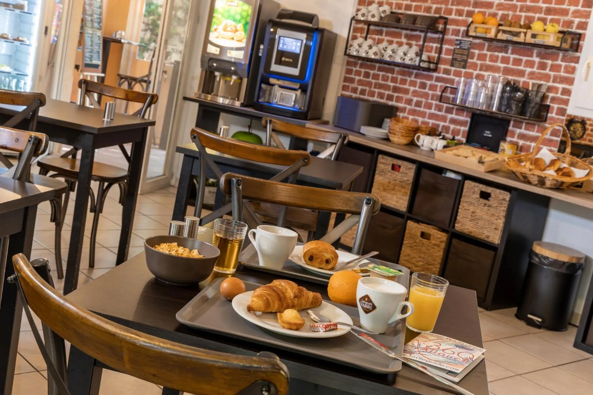 Breakfast in The Originals City, Hôtel Côté Sud, Marseille Est