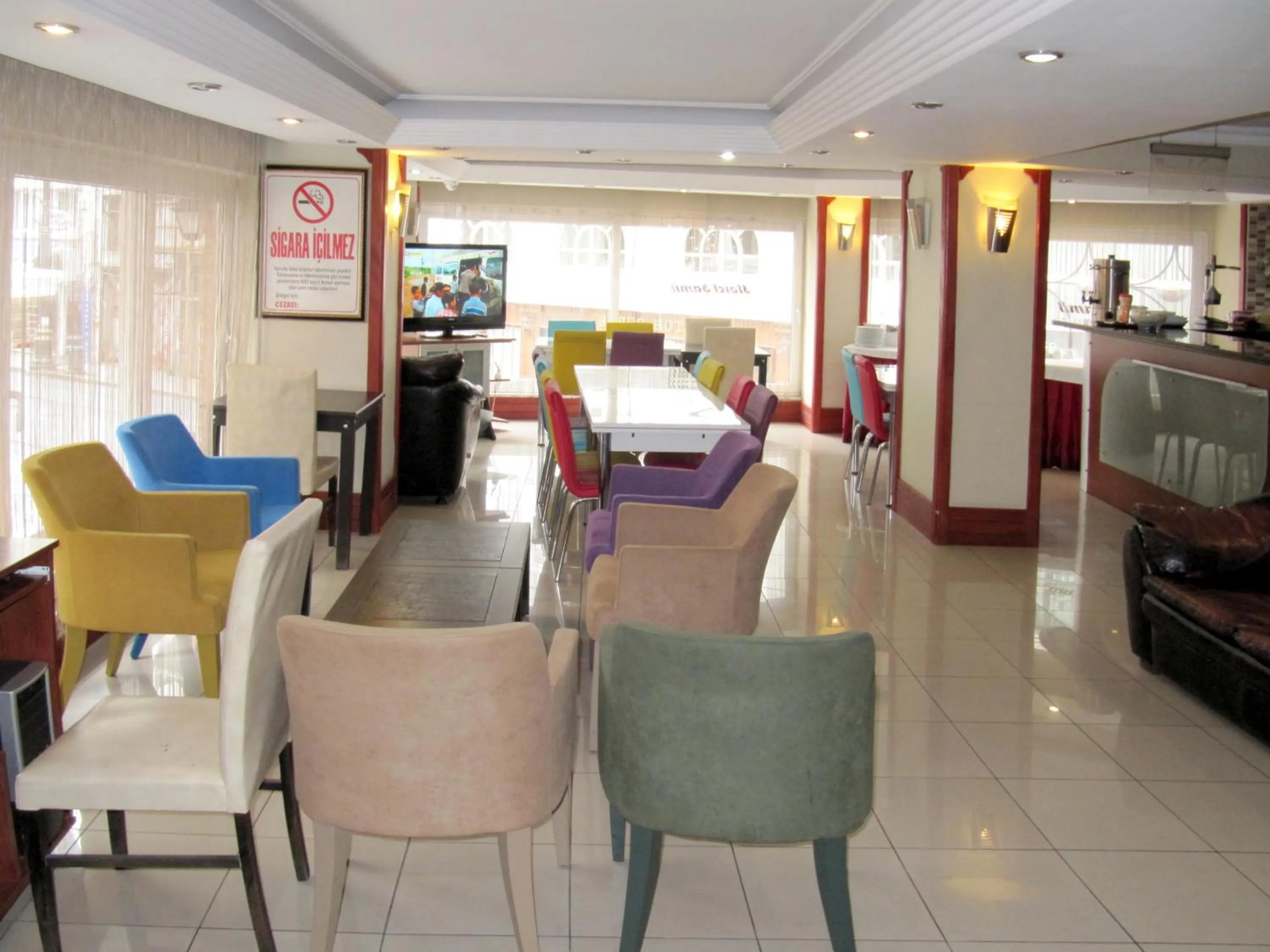 Dining area, Restaurant/Places to Eat in Samil Hotel