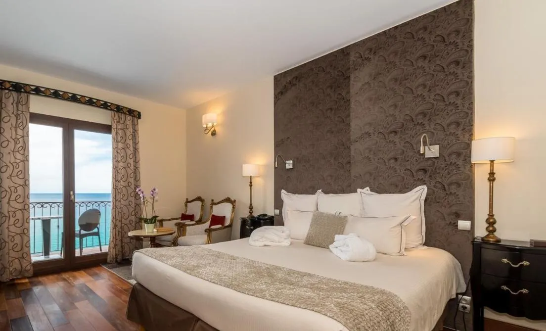 Junior Suite with Sea View and Balcony or Terrace in Hôtel Demeure Loredana