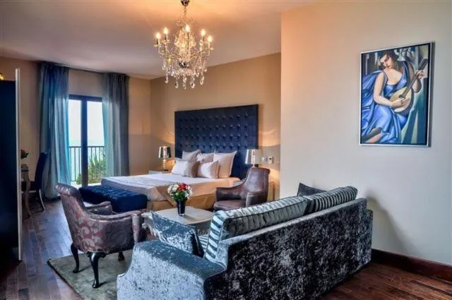 Junior Suite Master with Sea View and Balcony or Terrace in Hôtel Demeure Loredana