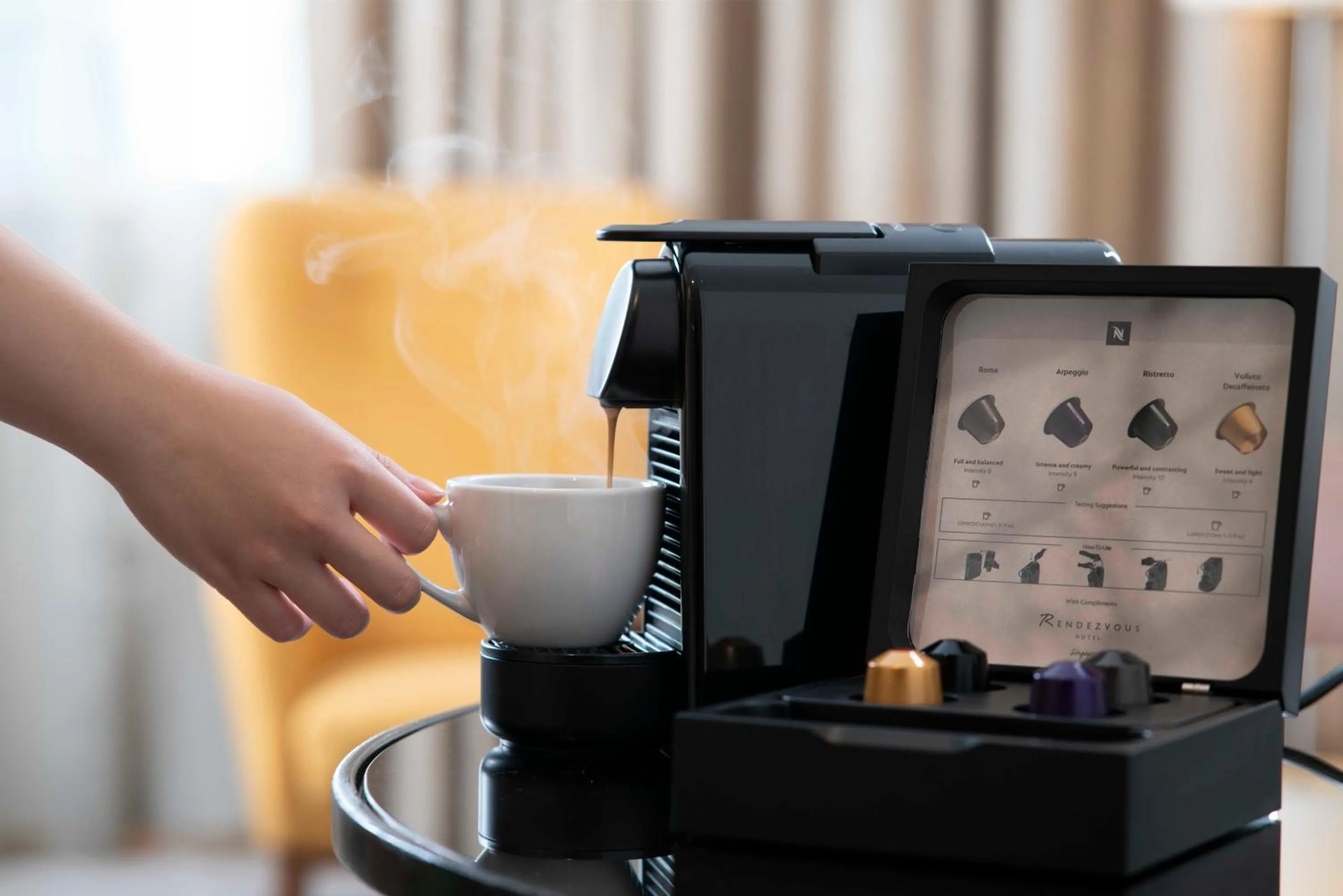 Coffee/tea facilities in Rendezvous Hotel Singapore by Far East Hospitality