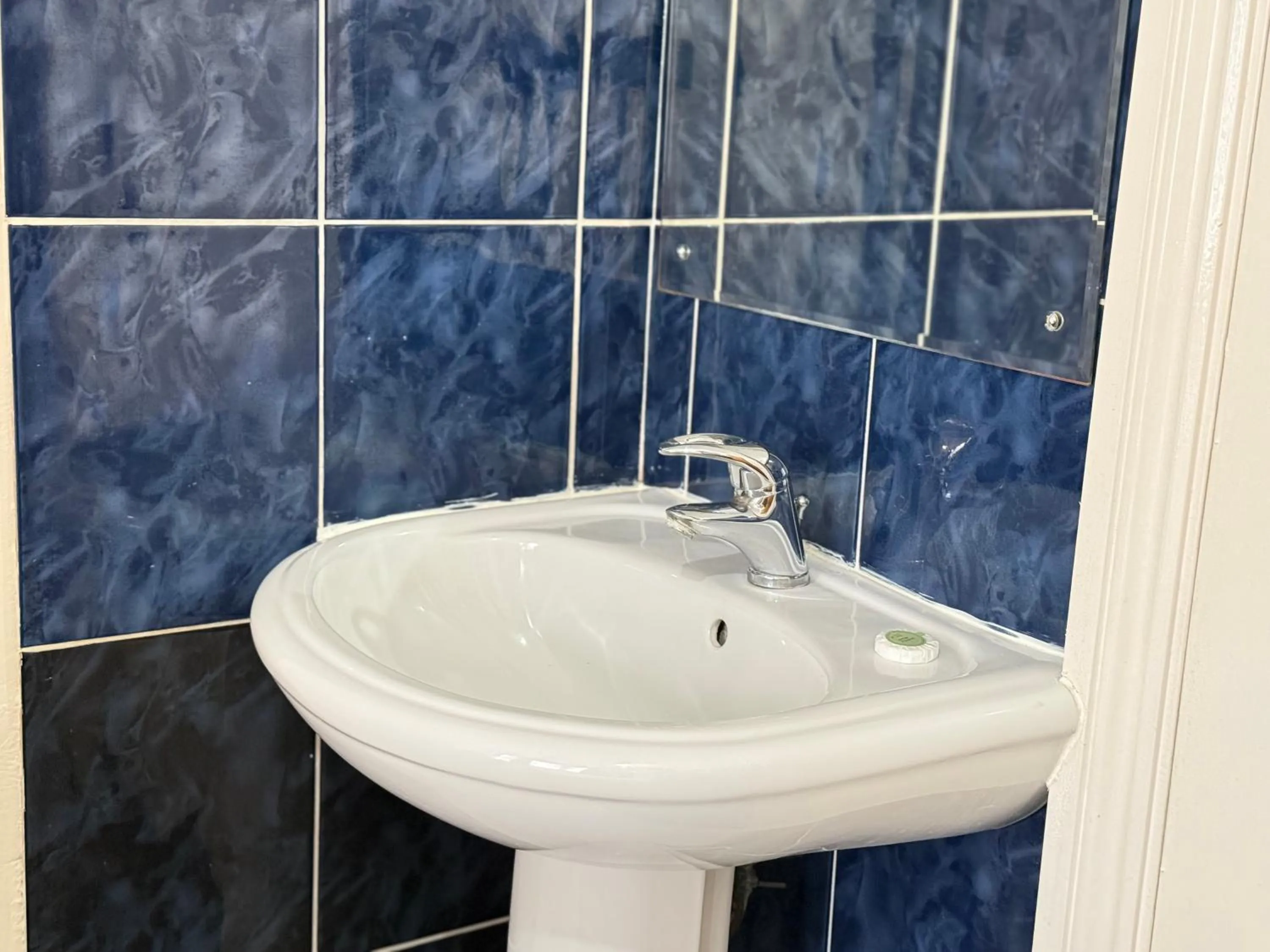 Shower in Airport Guest House