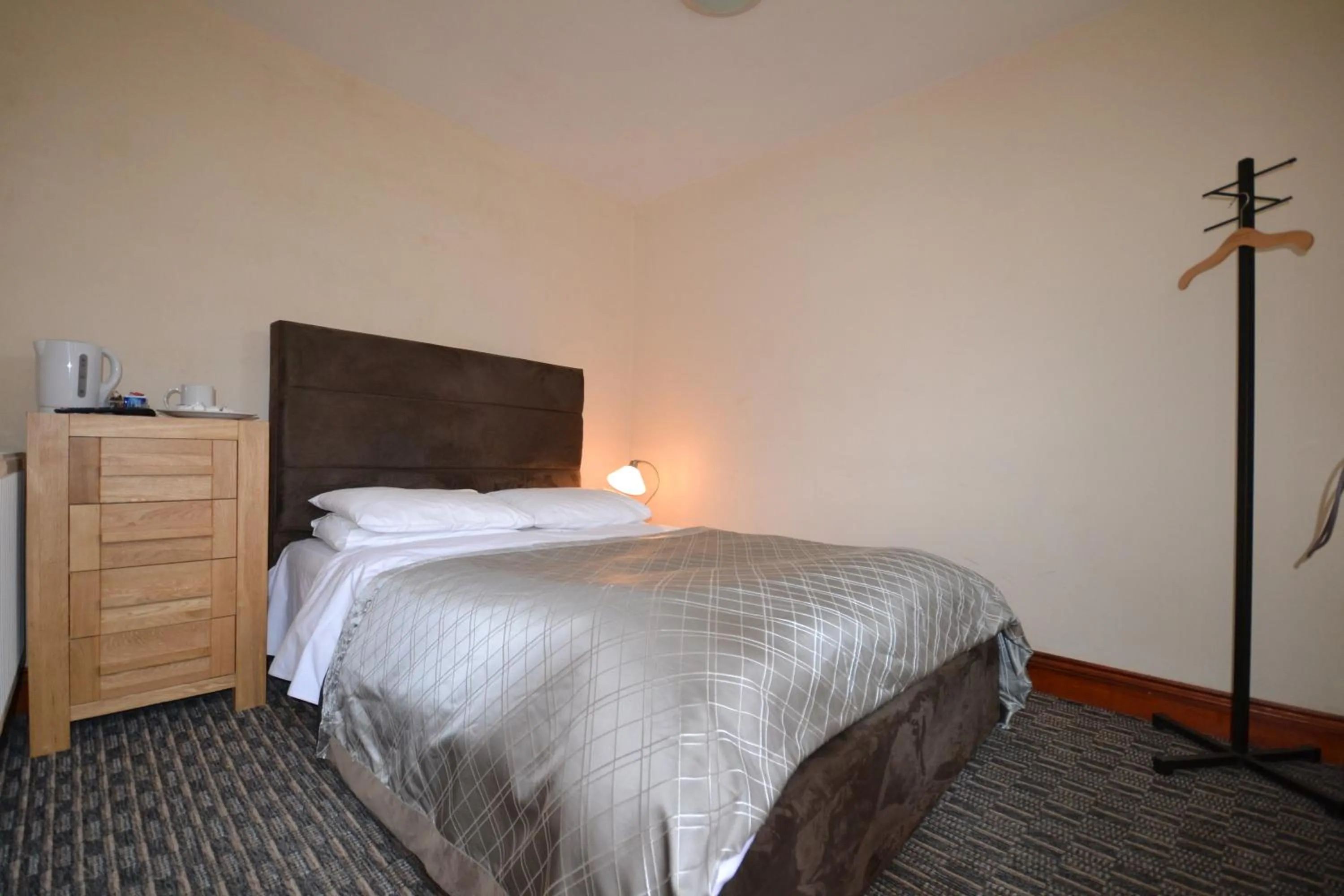 Bed in Airport Guest House