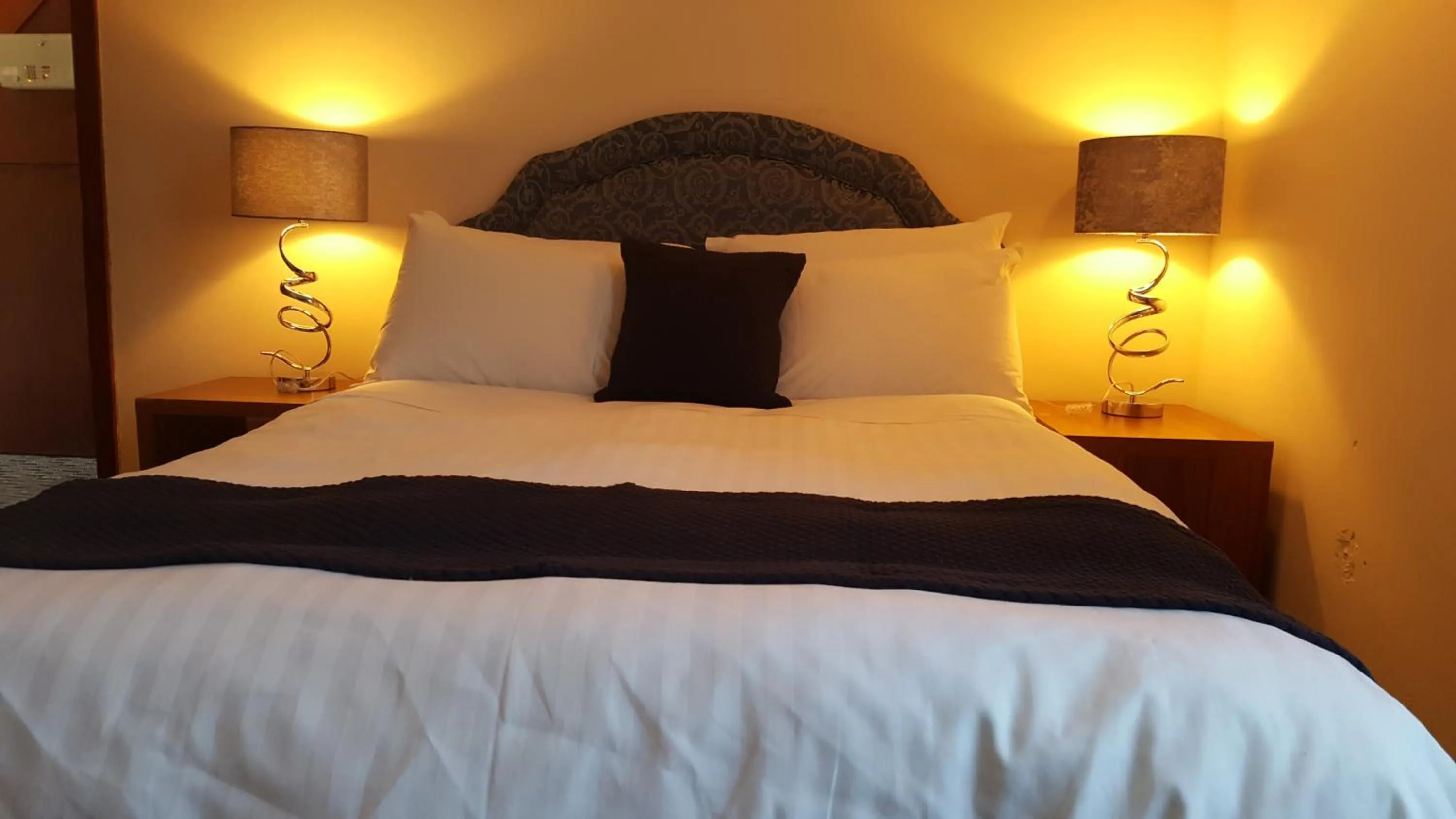 Bed in Airport Guest House