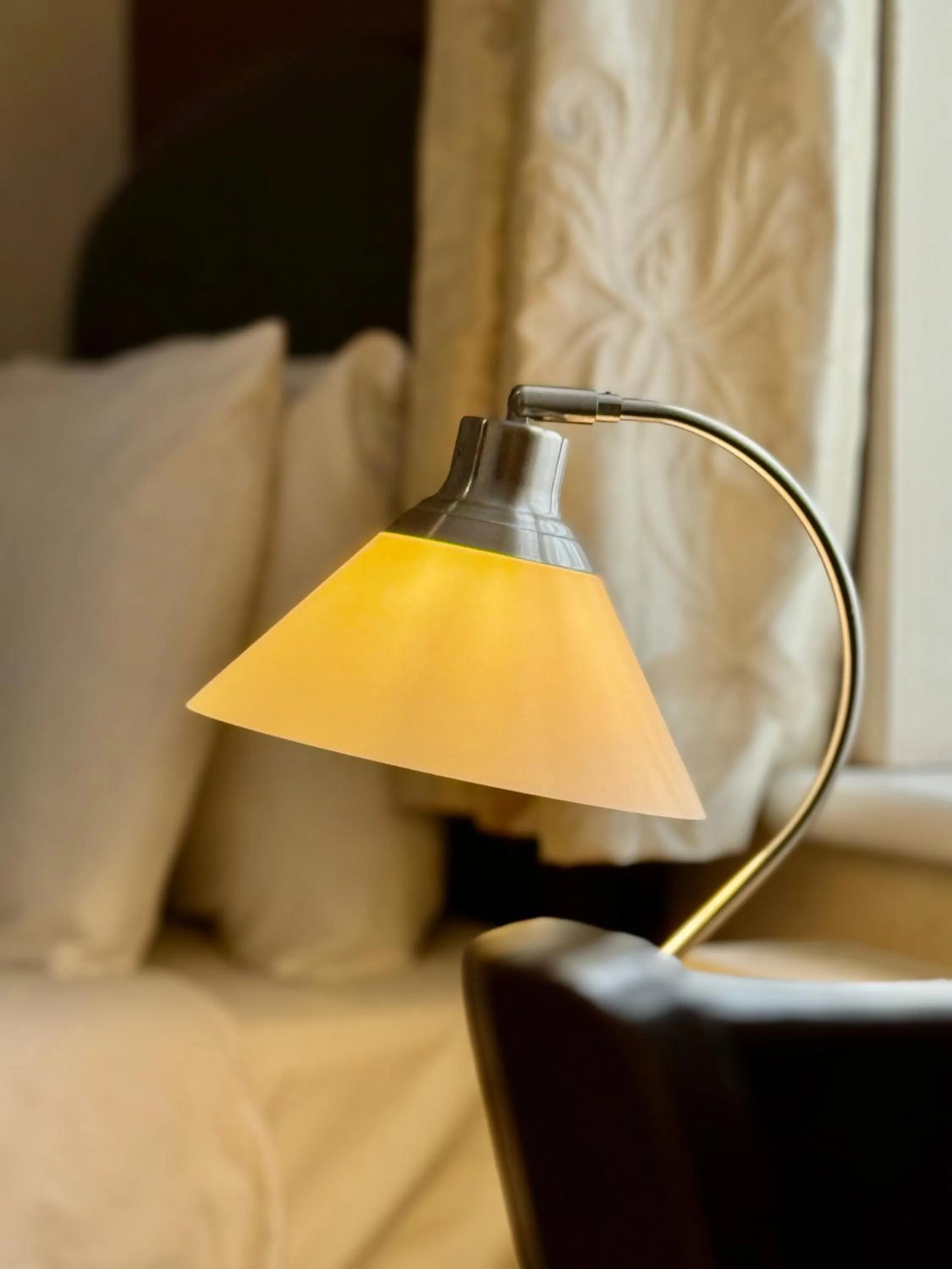 Bedroom, Bed in Airport Guest House