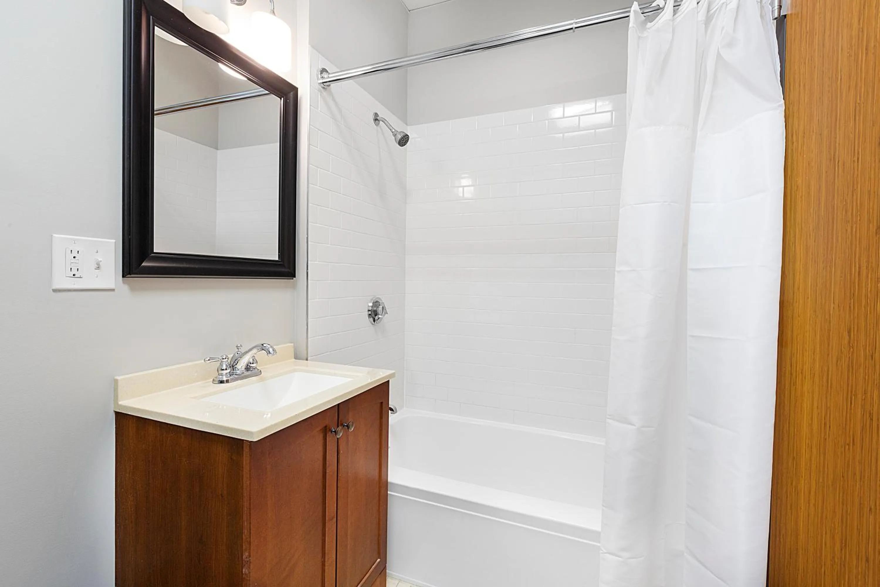 Shower in Temple Place Suites