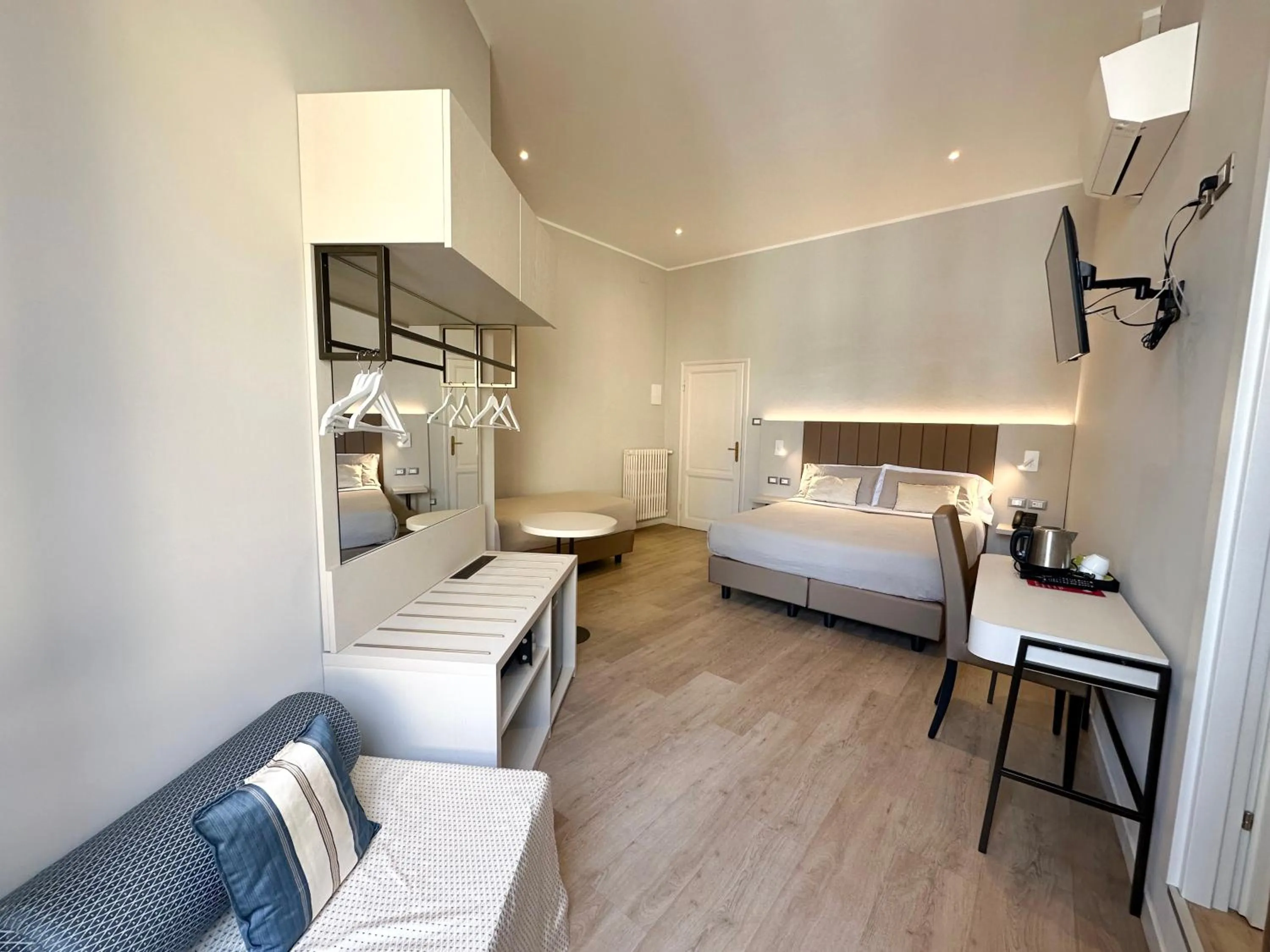 Bed in Hotel Giappone