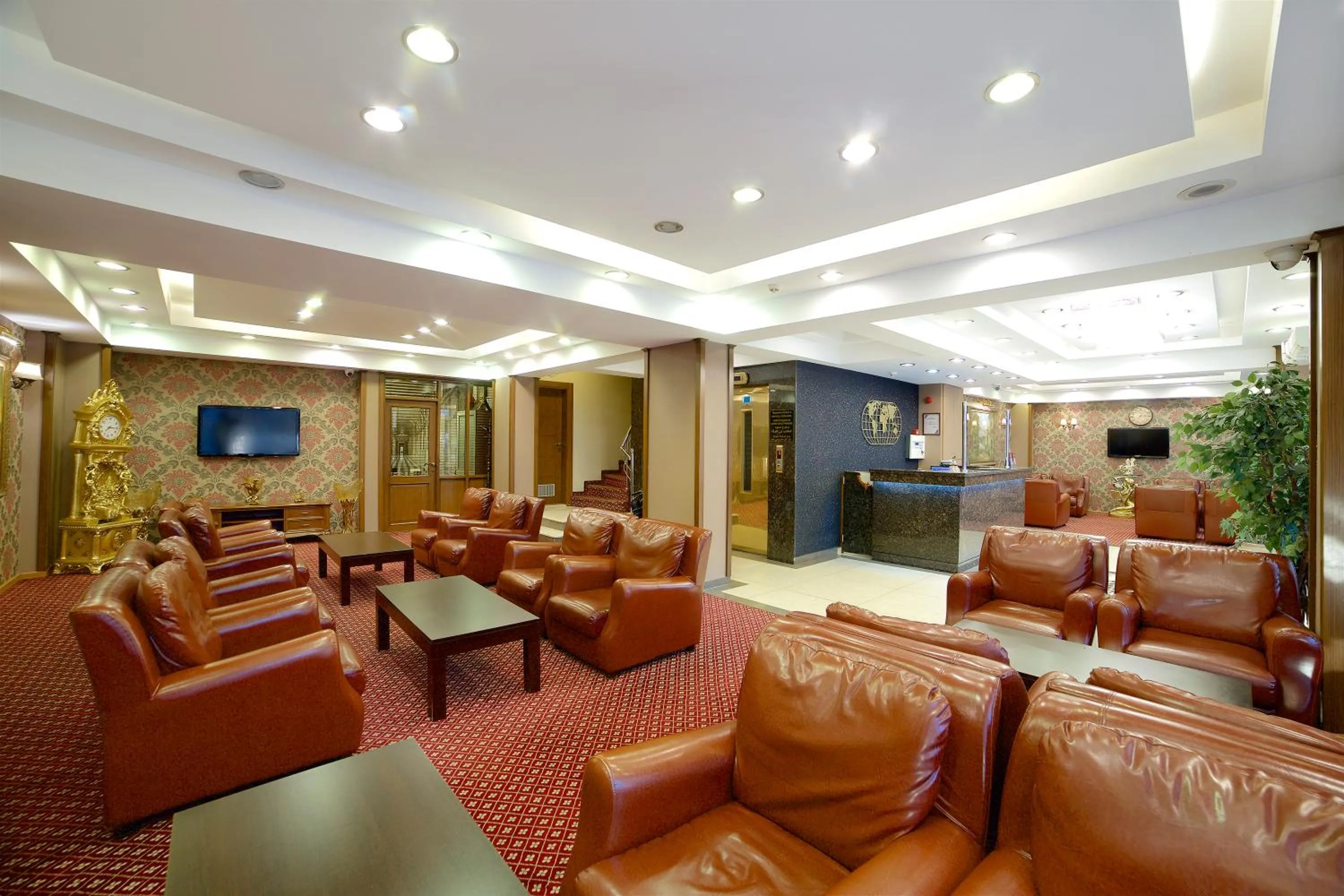 Lobby or reception in Grand Unal Hotel