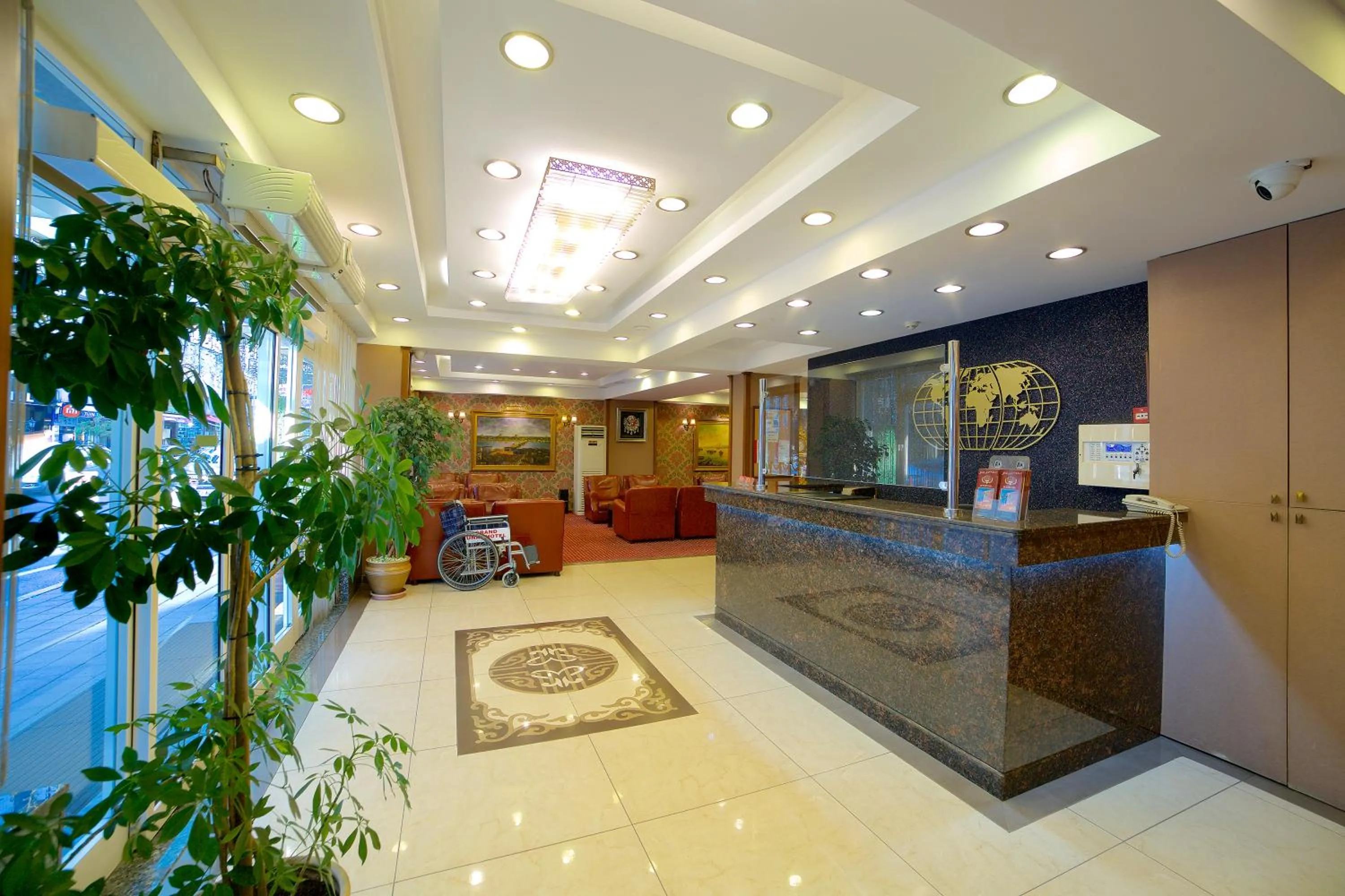 Lobby or reception in Grand Unal Hotel