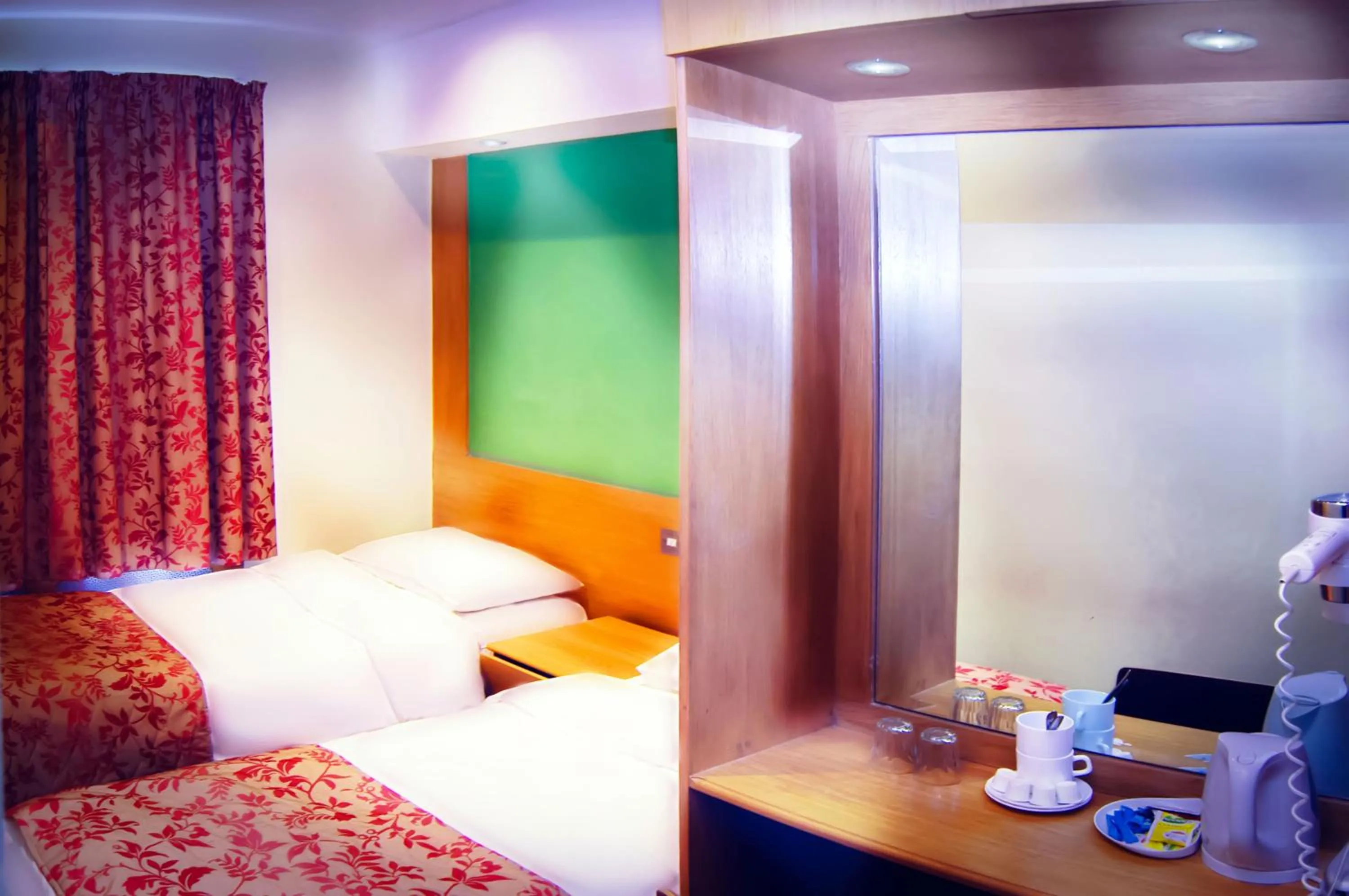 Bed in Westbury Hotel