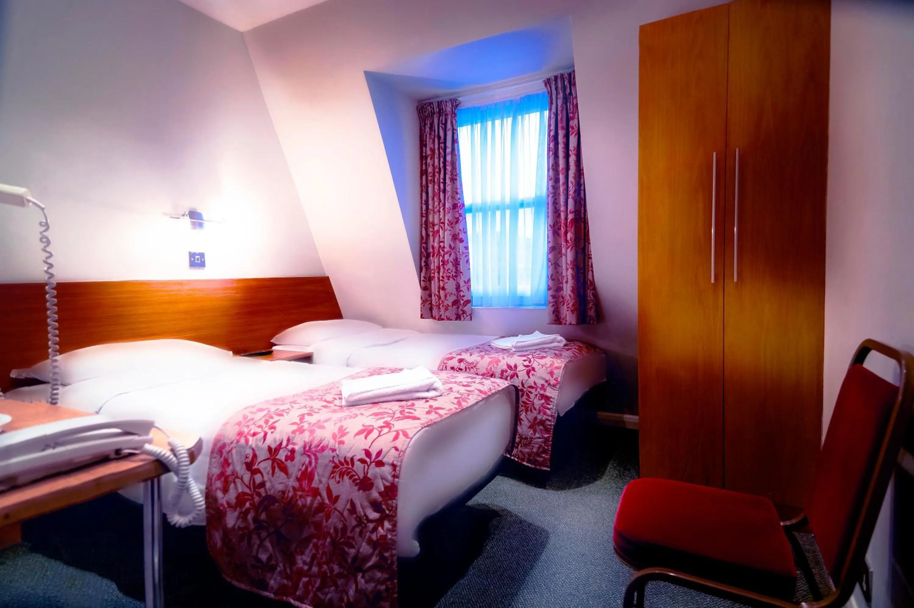 Bed in Westbury Hotel