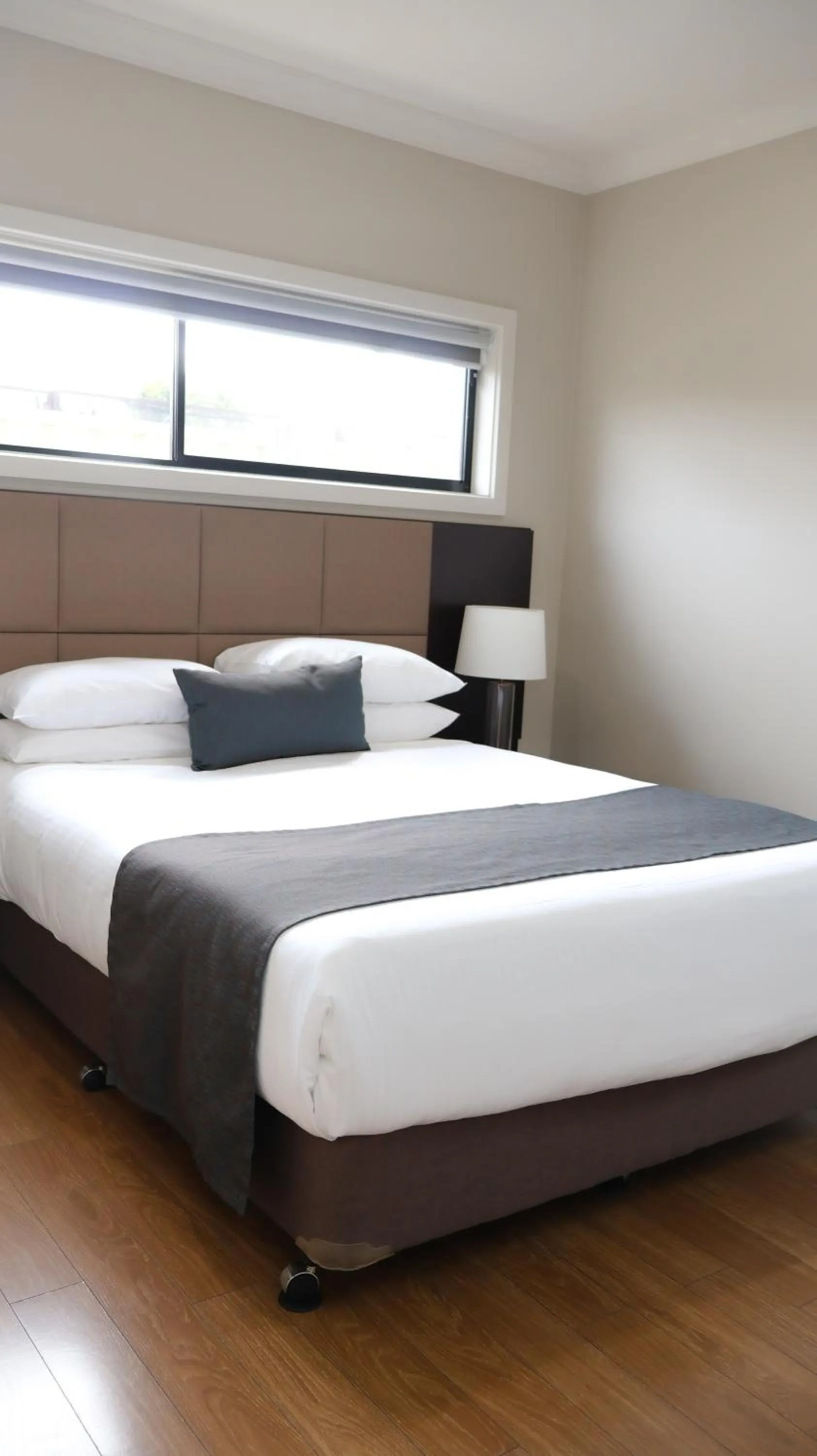 Bedroom, Bed in Renmark Holiday Apartments